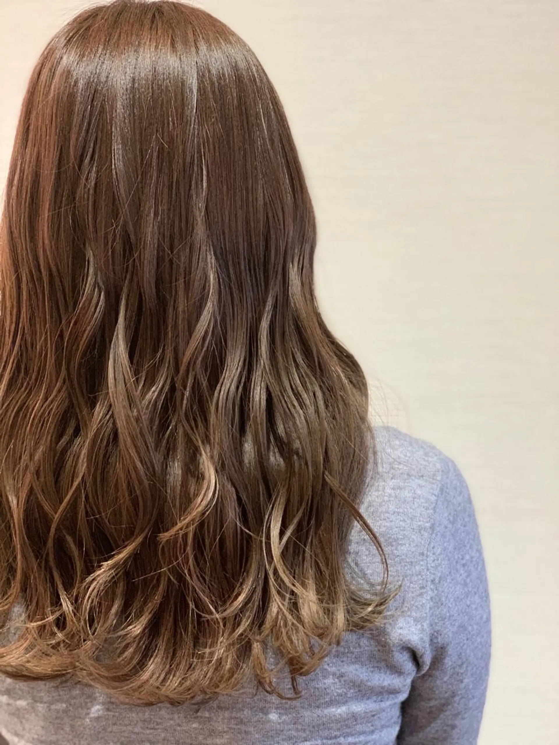 セミロング カラー ヘアカラー トリートメント 蓮見  友里のヘアスタイル