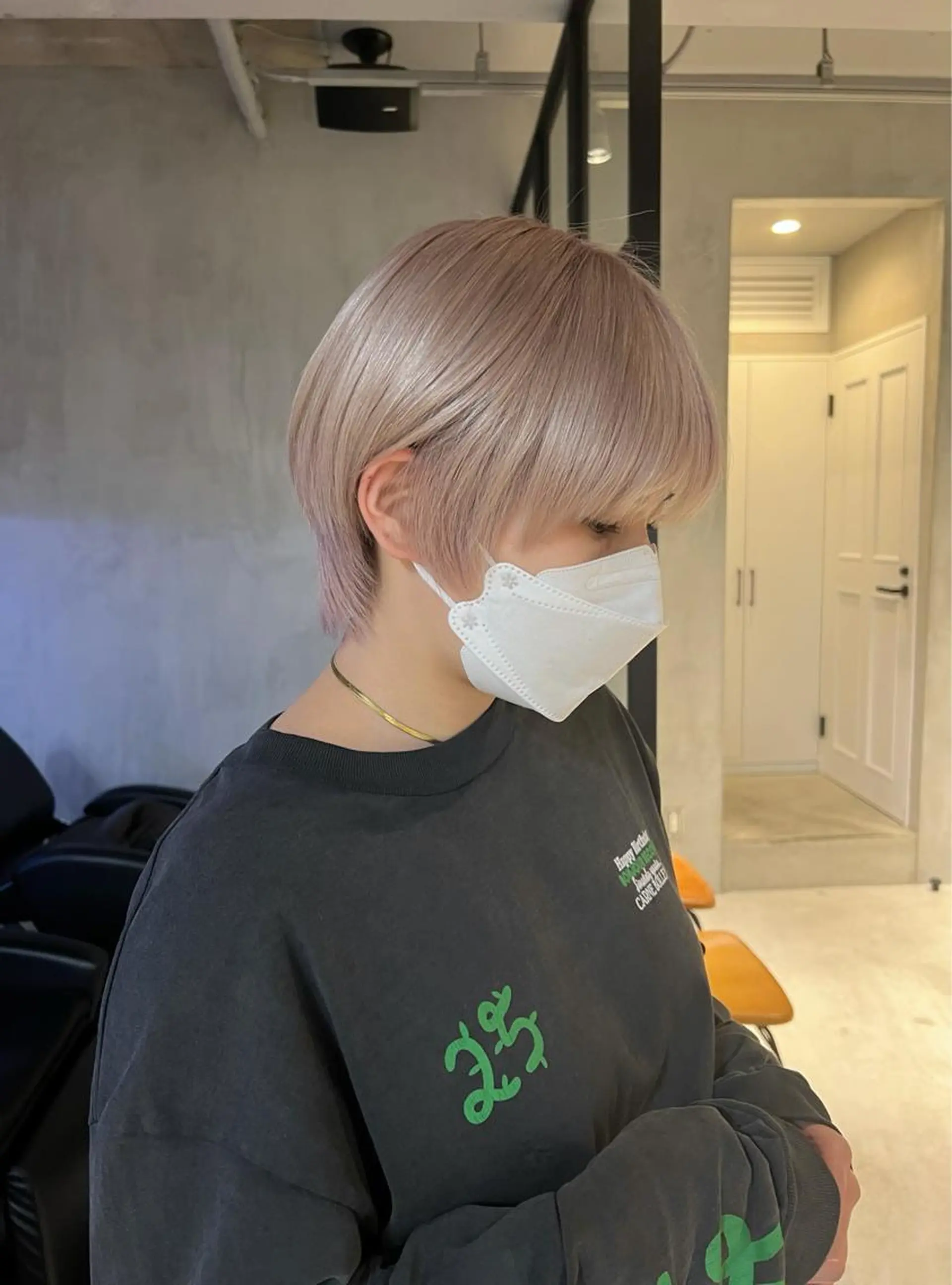 カラー ベージュカラー ホワイトベージュ fifth大川 尚輝のヘアスタイル