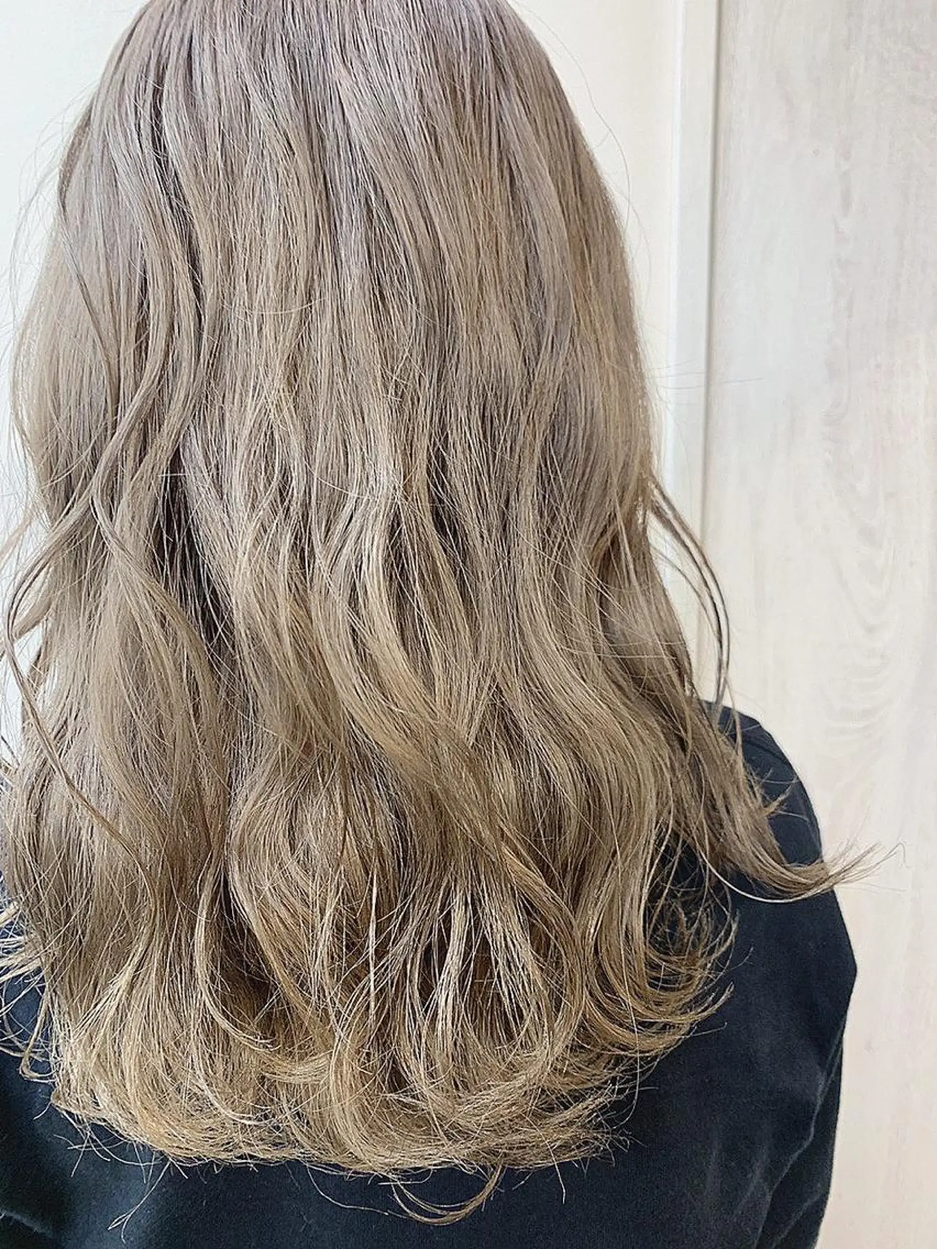 ミディアム カラー LAND by HAVANA所属・ショート/ボブ特化 相良 真子のヘアスタイル