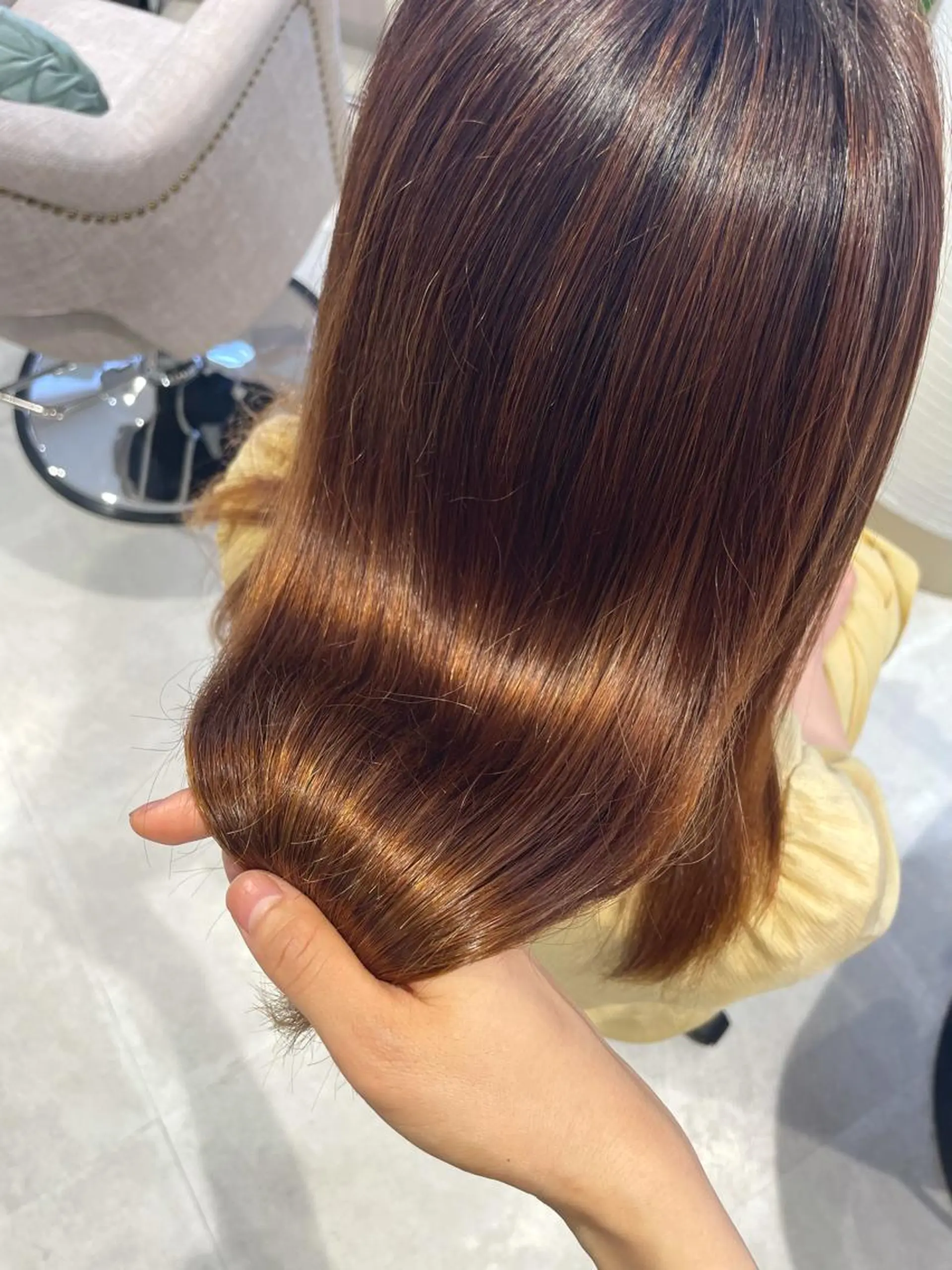 セミロング 縮毛矯正 髪質改善お任せ ください♪ひとみのヘアスタイル