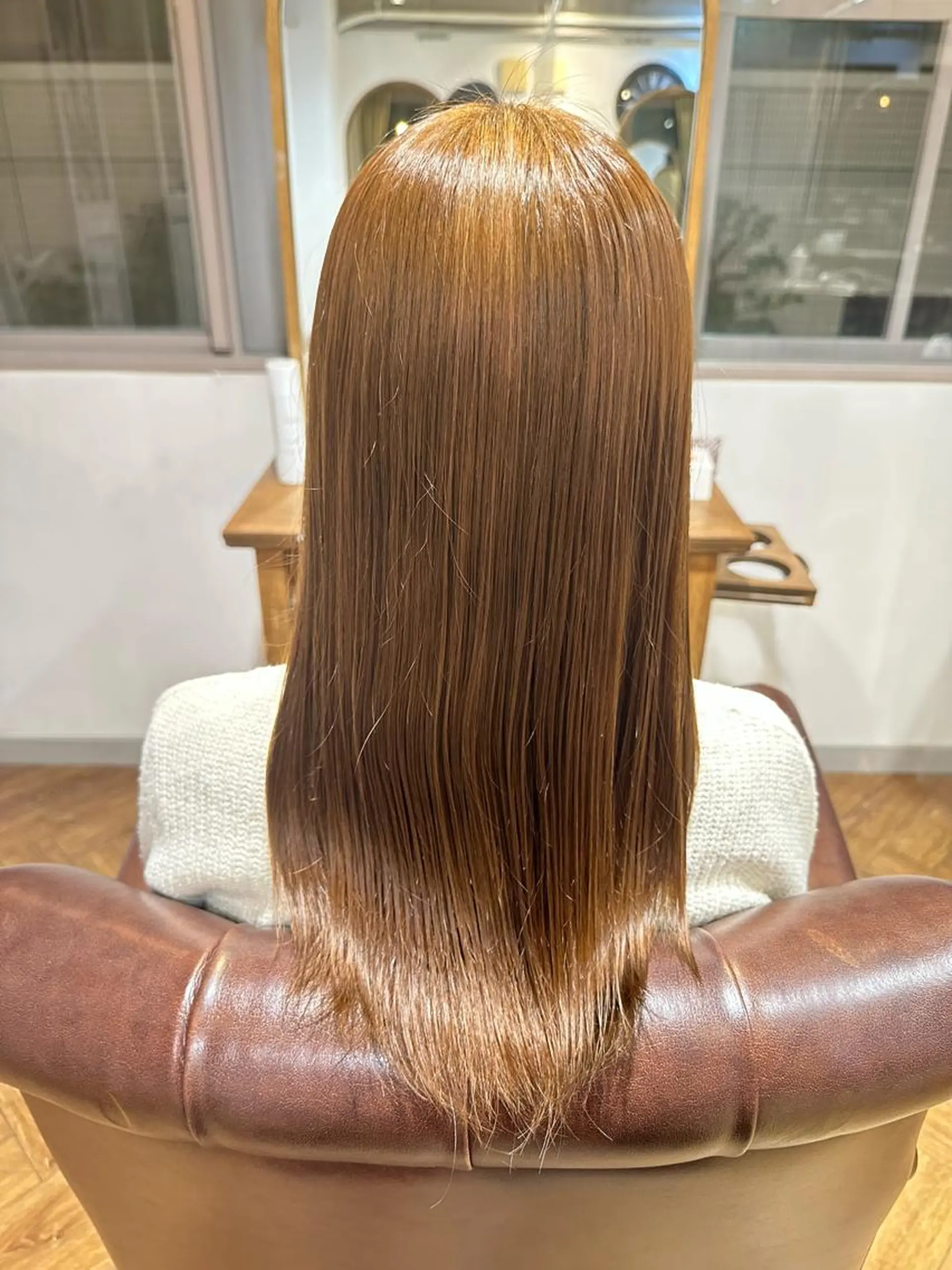 セミロング カラー ベージュカラー 馬渕 拓海のヘアスタイル