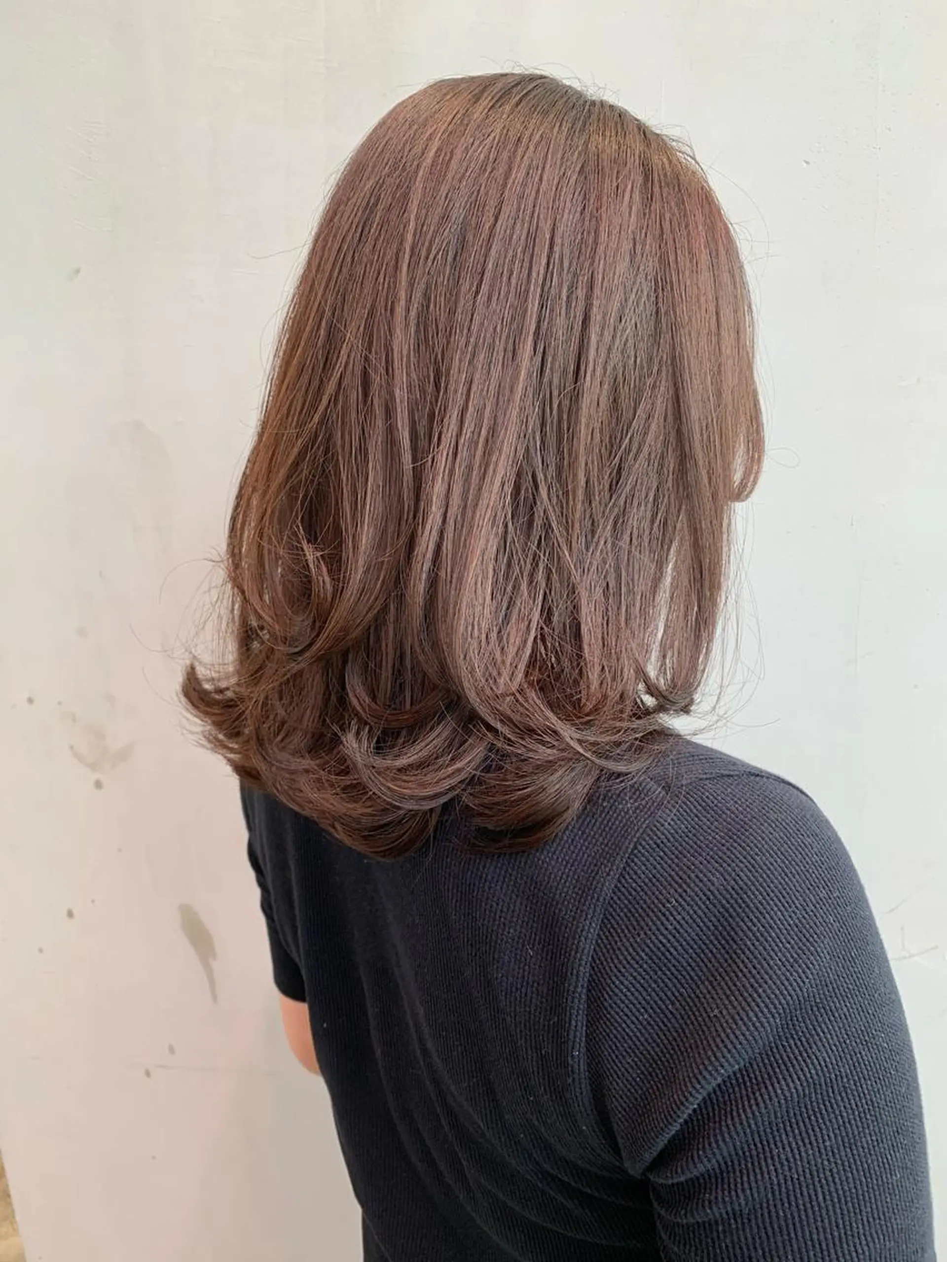 ミディアム レイヤーカット yui .のヘアスタイル