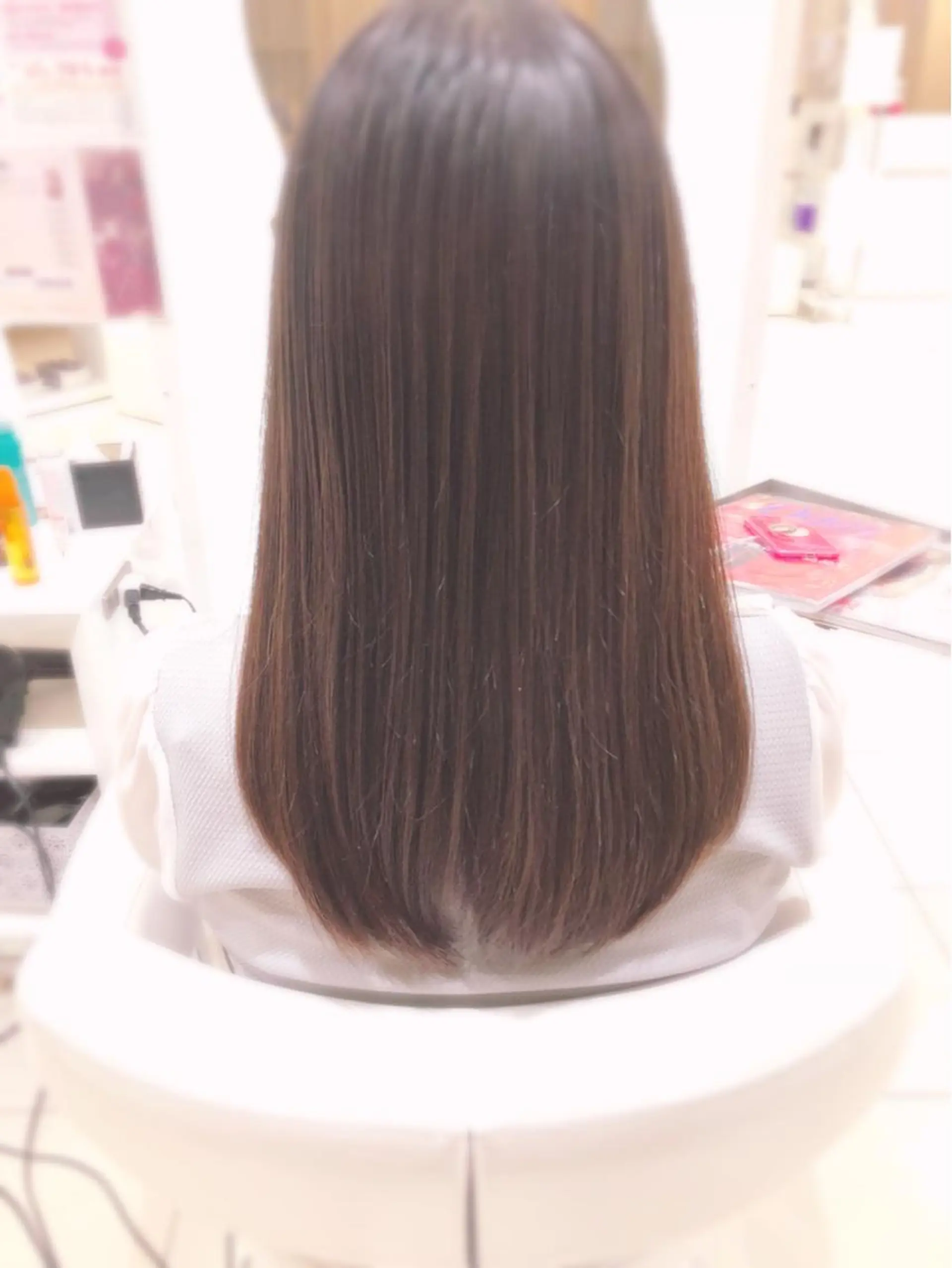 セミロング カット ヘアカラー トリートメント セレスト心斎橋所属・上田 篤史のヘアスタイル