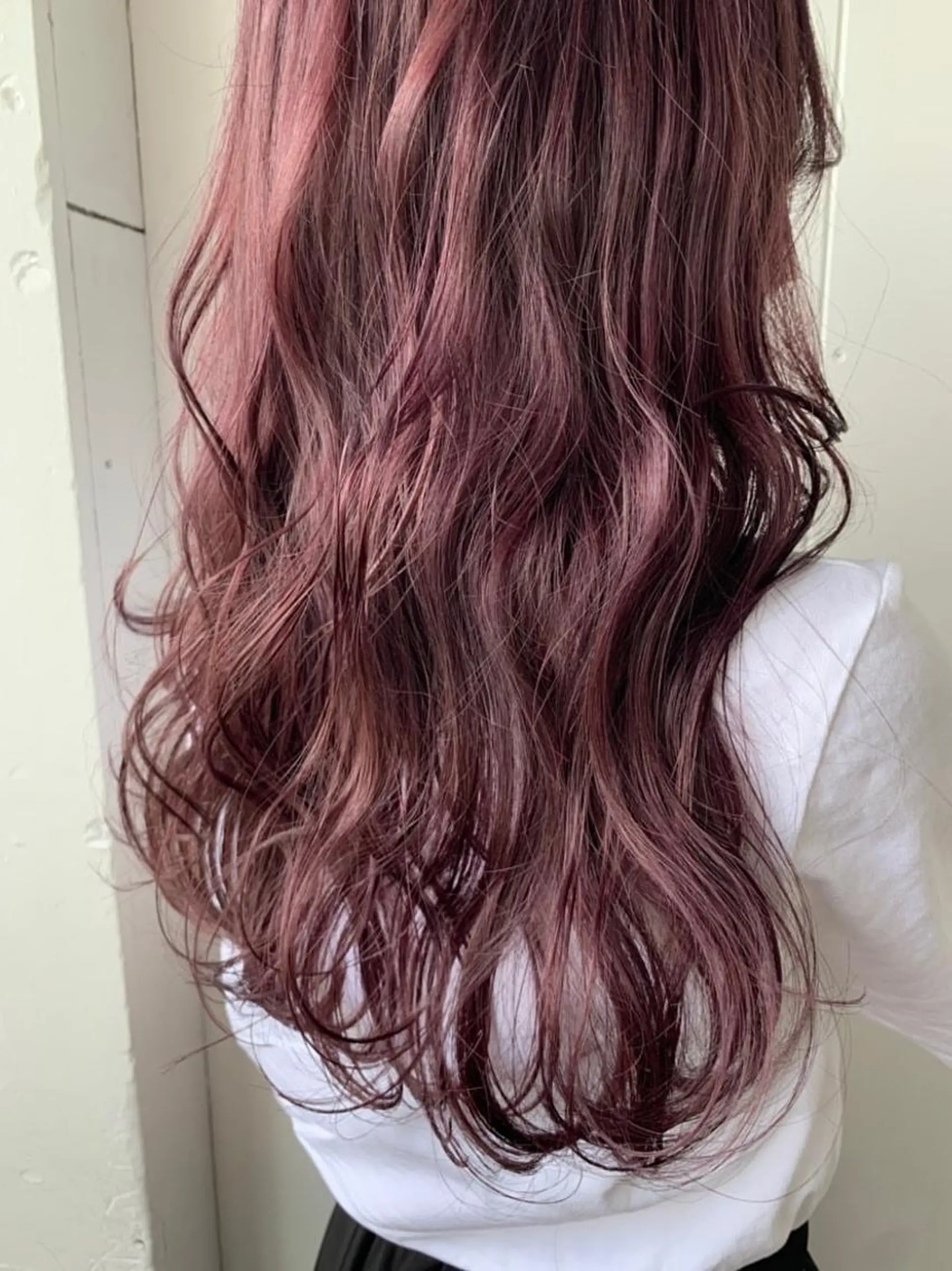 ロング カラー RINKA 琳茄のヘアスタイル