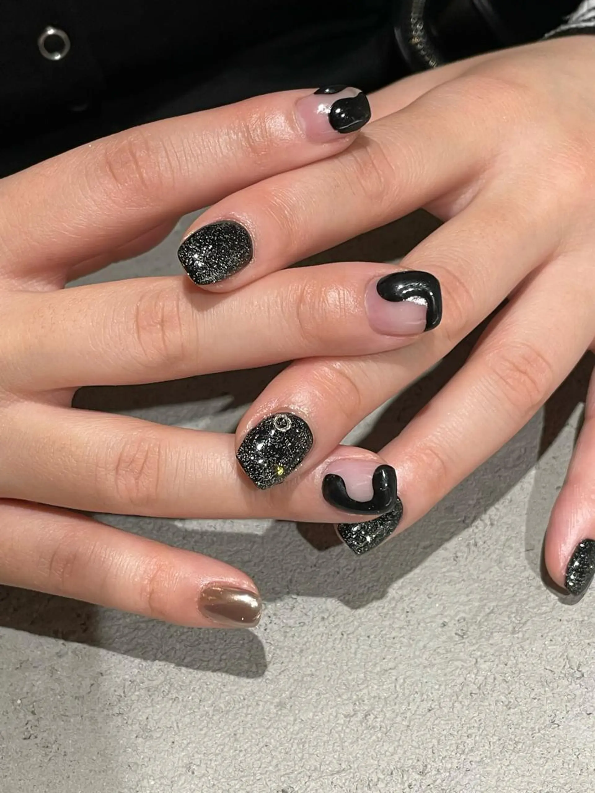 ショート m kaori𓃟のネイルデザイン