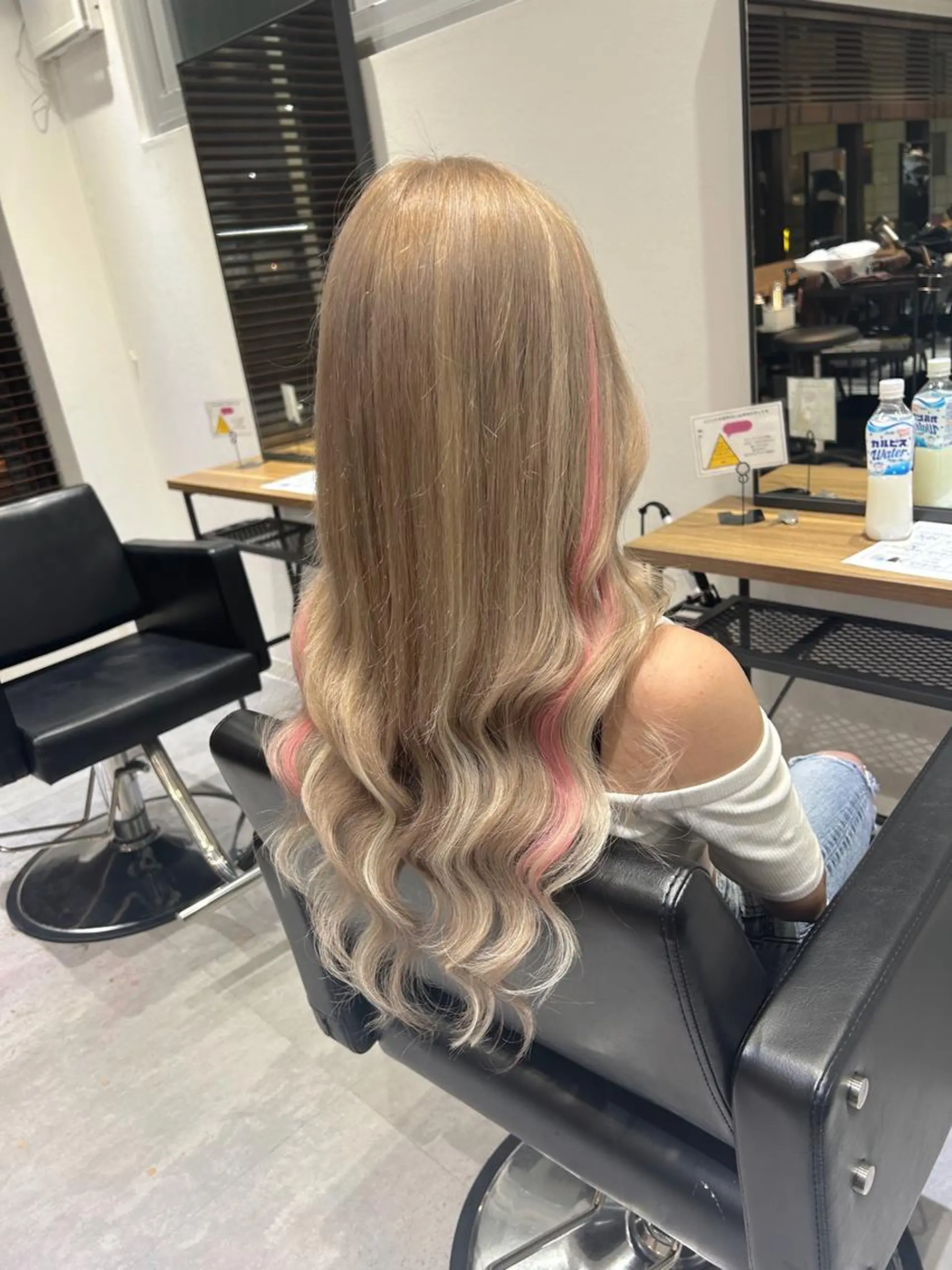 ロング カラー ベージュカラー ブロンド ハイライトカラー ピンクカラー エクステ ヘアカラー トリートメント エクステ ENA💗NEXT /ハイトーンエクステのヘアスタイル