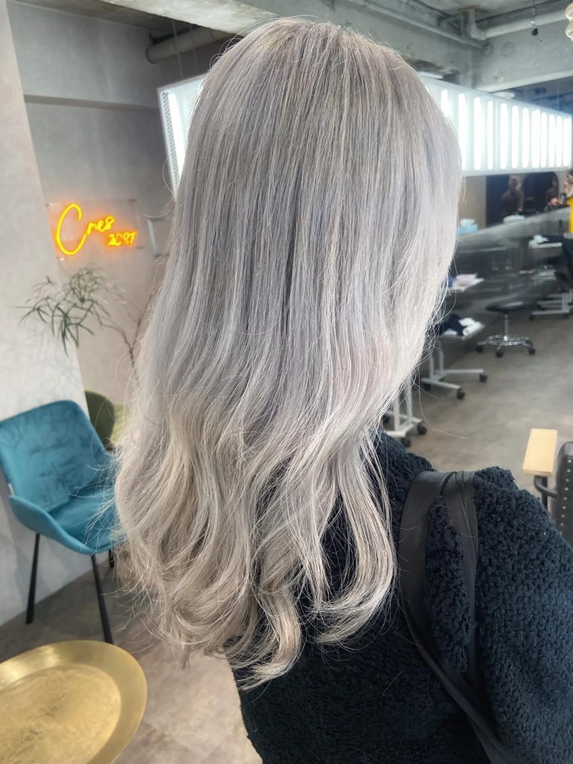 ロング カラー ブリーチ ブロンド グレージュ ヘアカラー ヘアセット🎀パーマ Tsubasaのヘアスタイル
