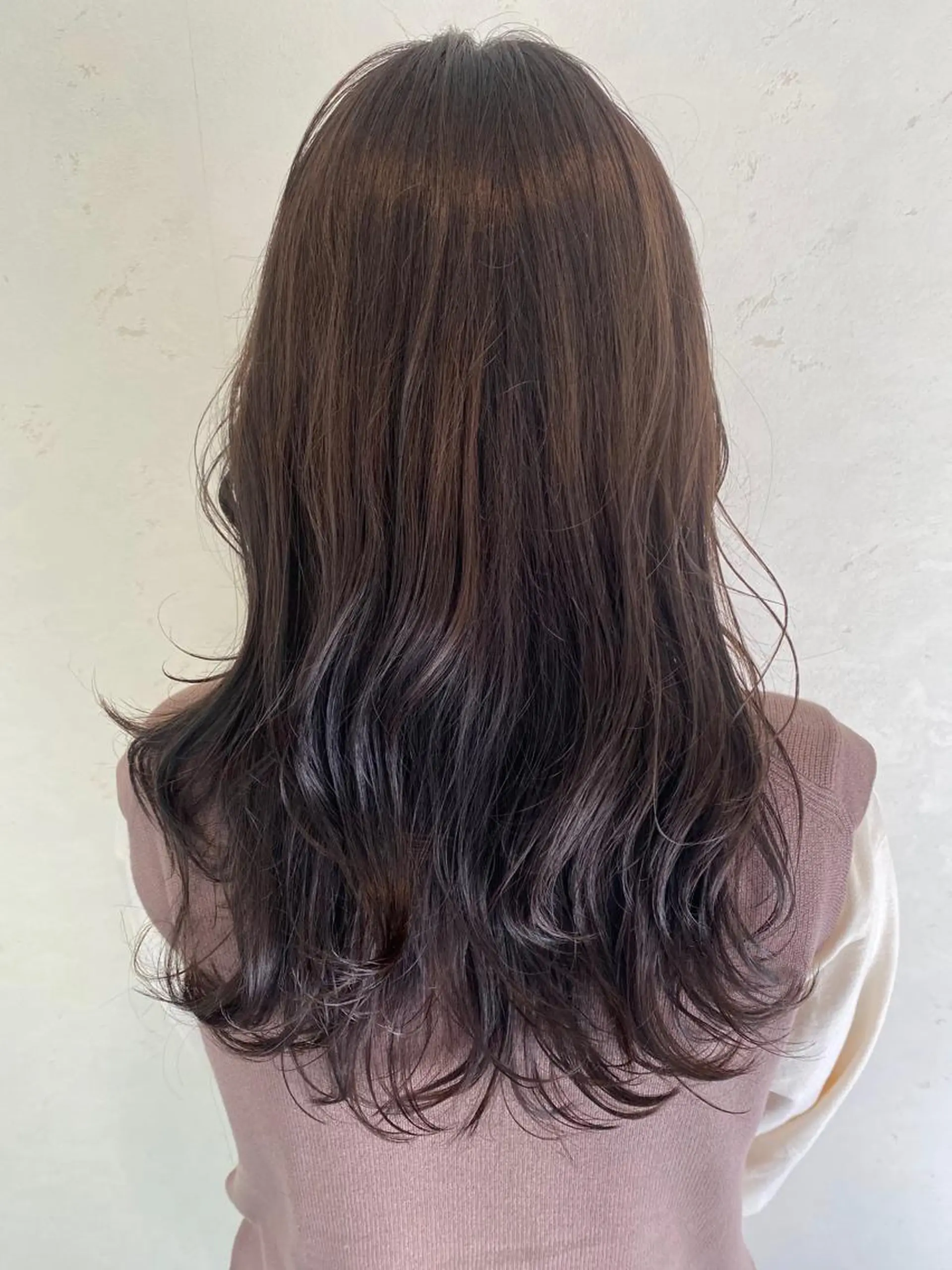 ロング カラー 伊藤 さやかのヘアスタイル