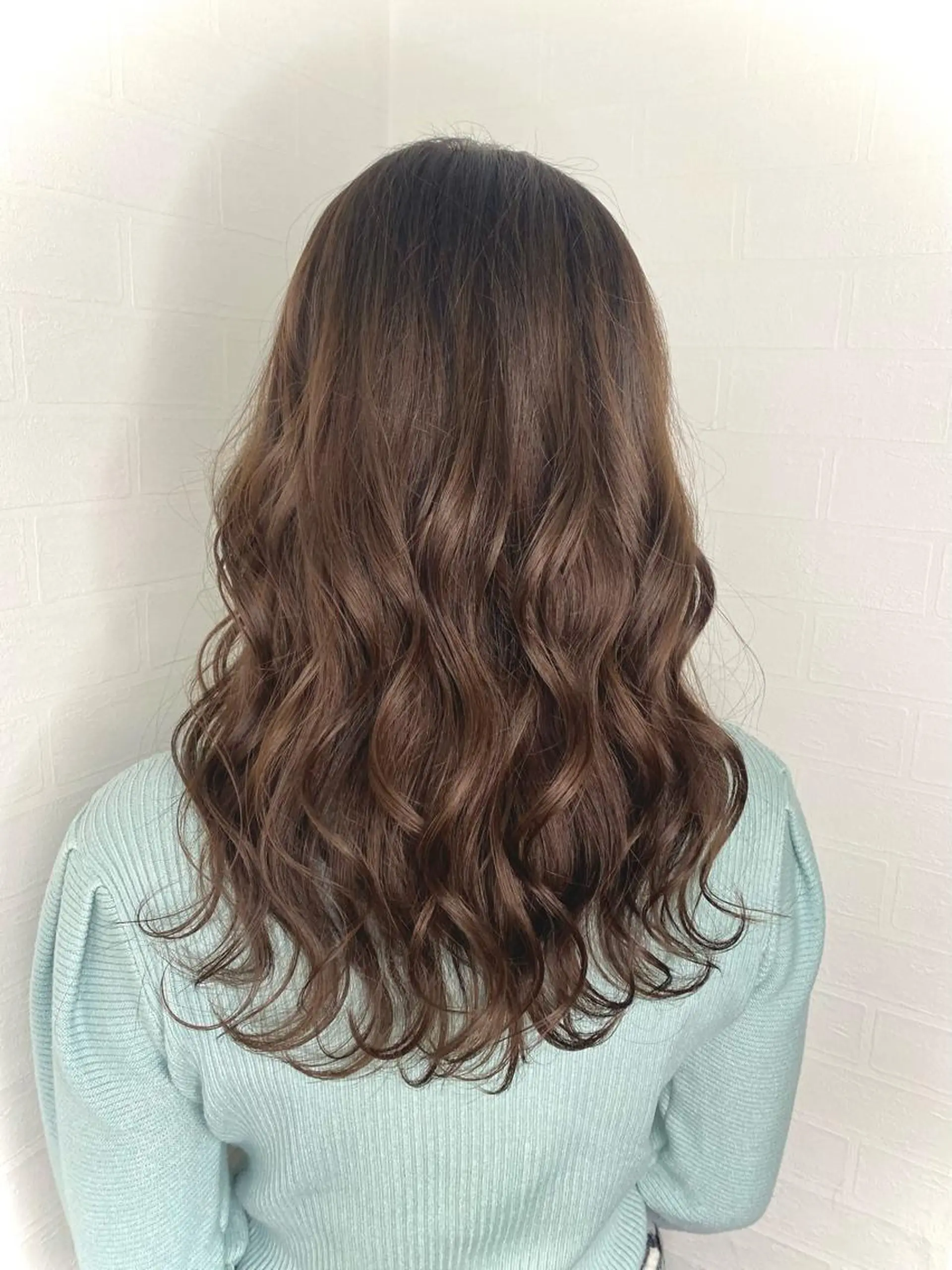 ミディアム カラー ブリーチカラー特化 U-topia小島のヘアスタイル