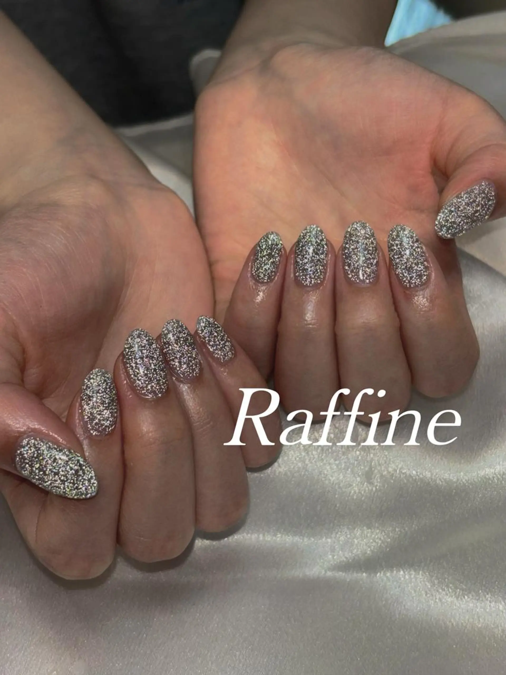 ネイル RAFFINE haru🦋🩵のネイルデザイン