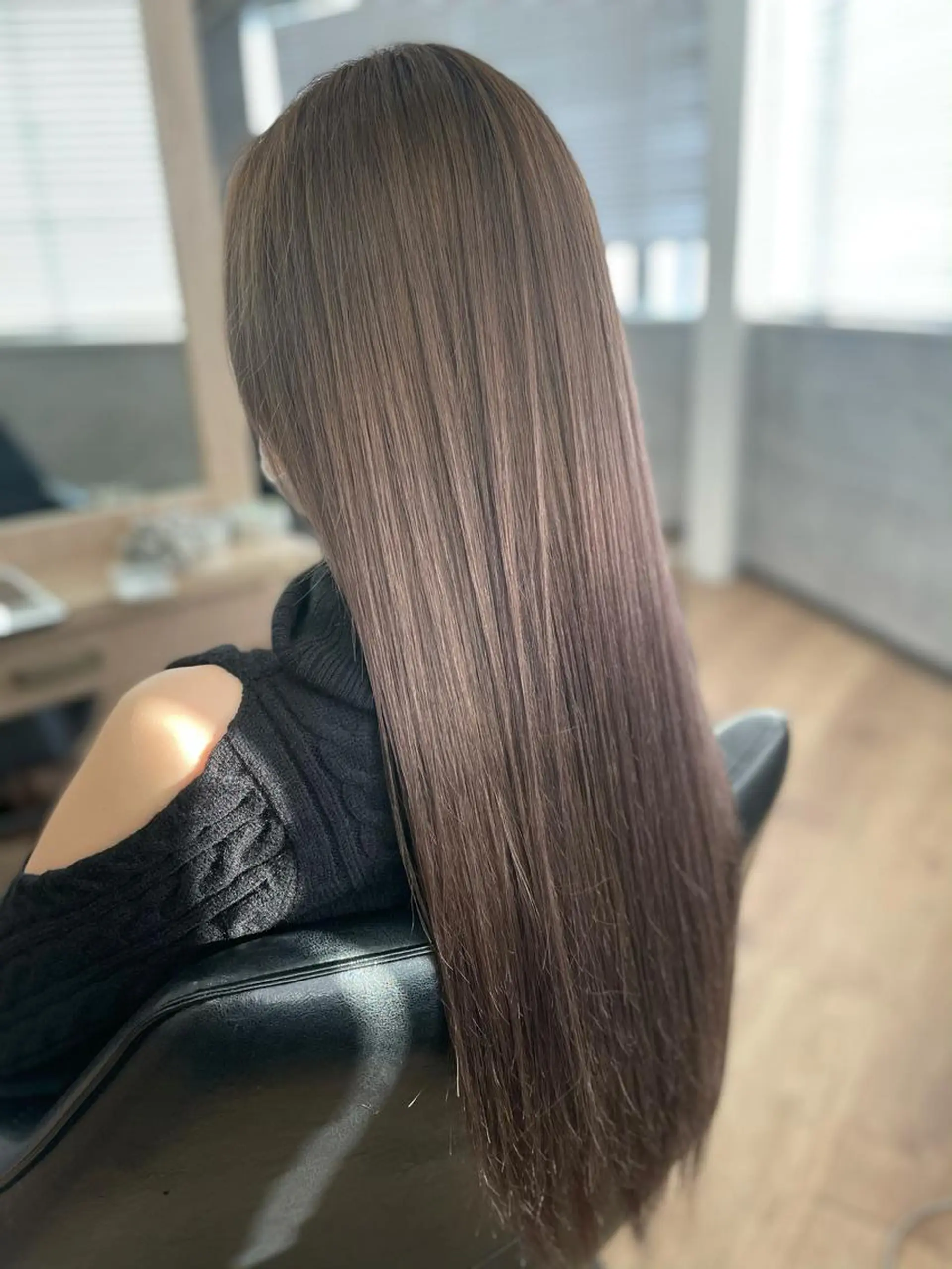 ロング カラー ブリーチ ラベンダーカラー 【髪質改善の専門店】 🫧鷹司郎のヘアスタイル