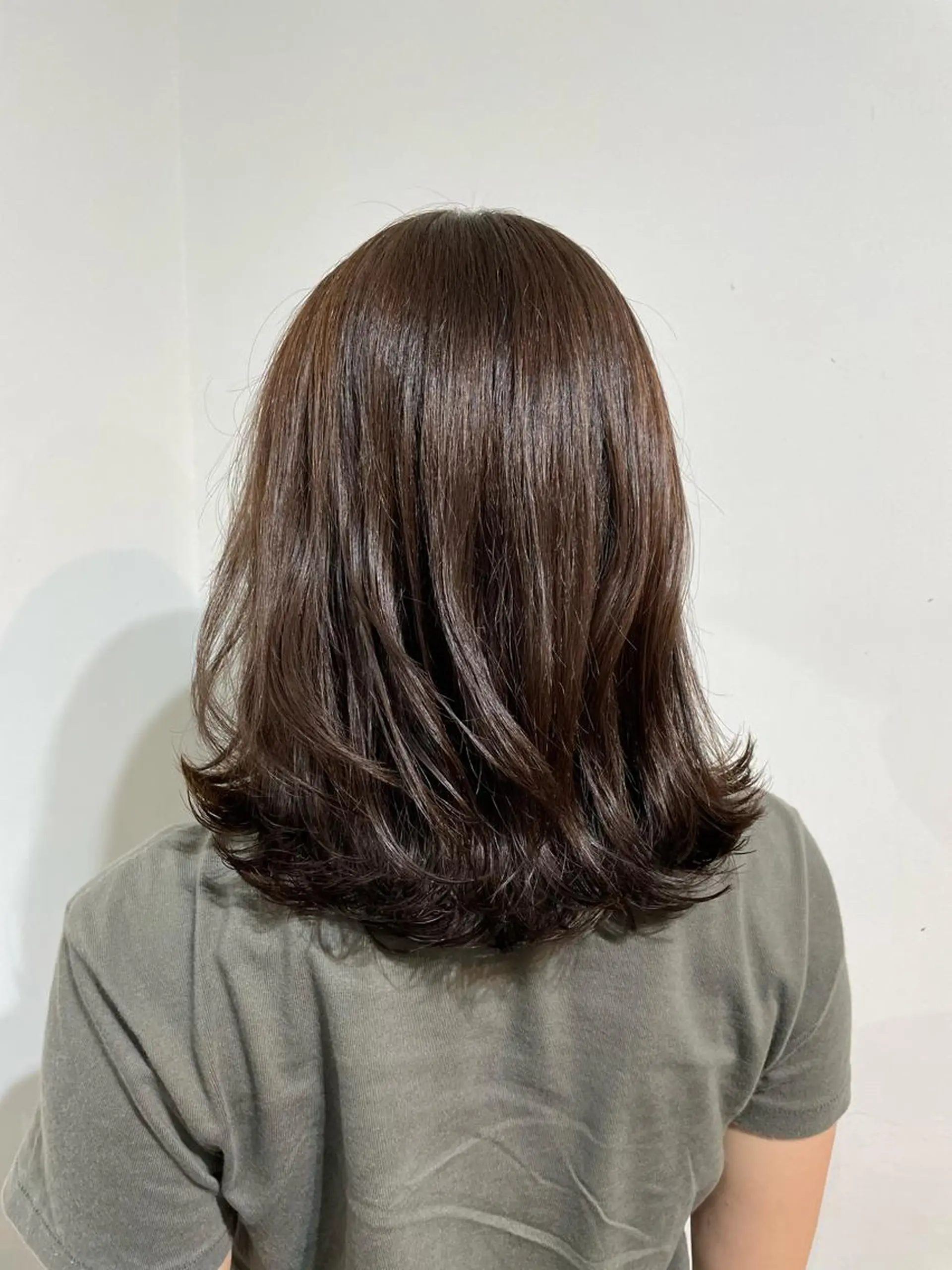 ミディアム 🐬脱白髪染めカラー 清水大世🐬のヘアスタイル