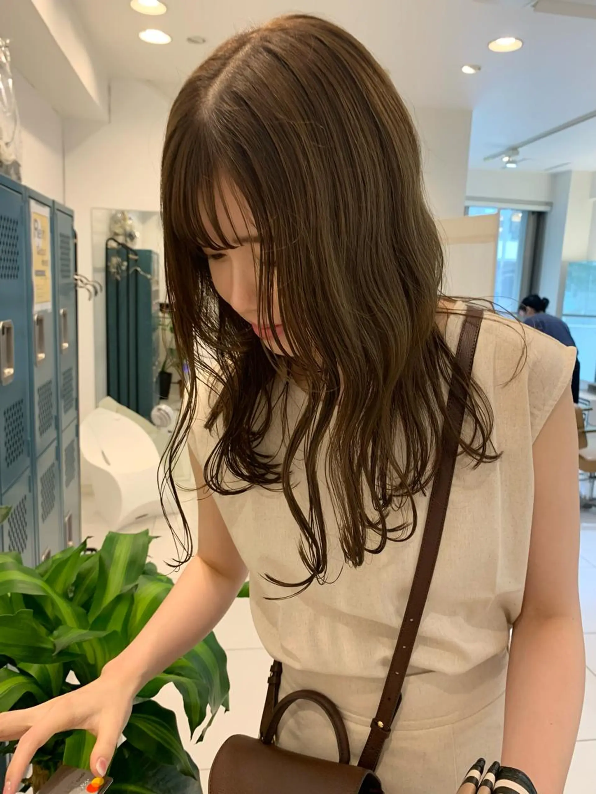 セミロング カラー カット トリートメント moeka レイヤー /艶カラー/韓国のヘアスタイル