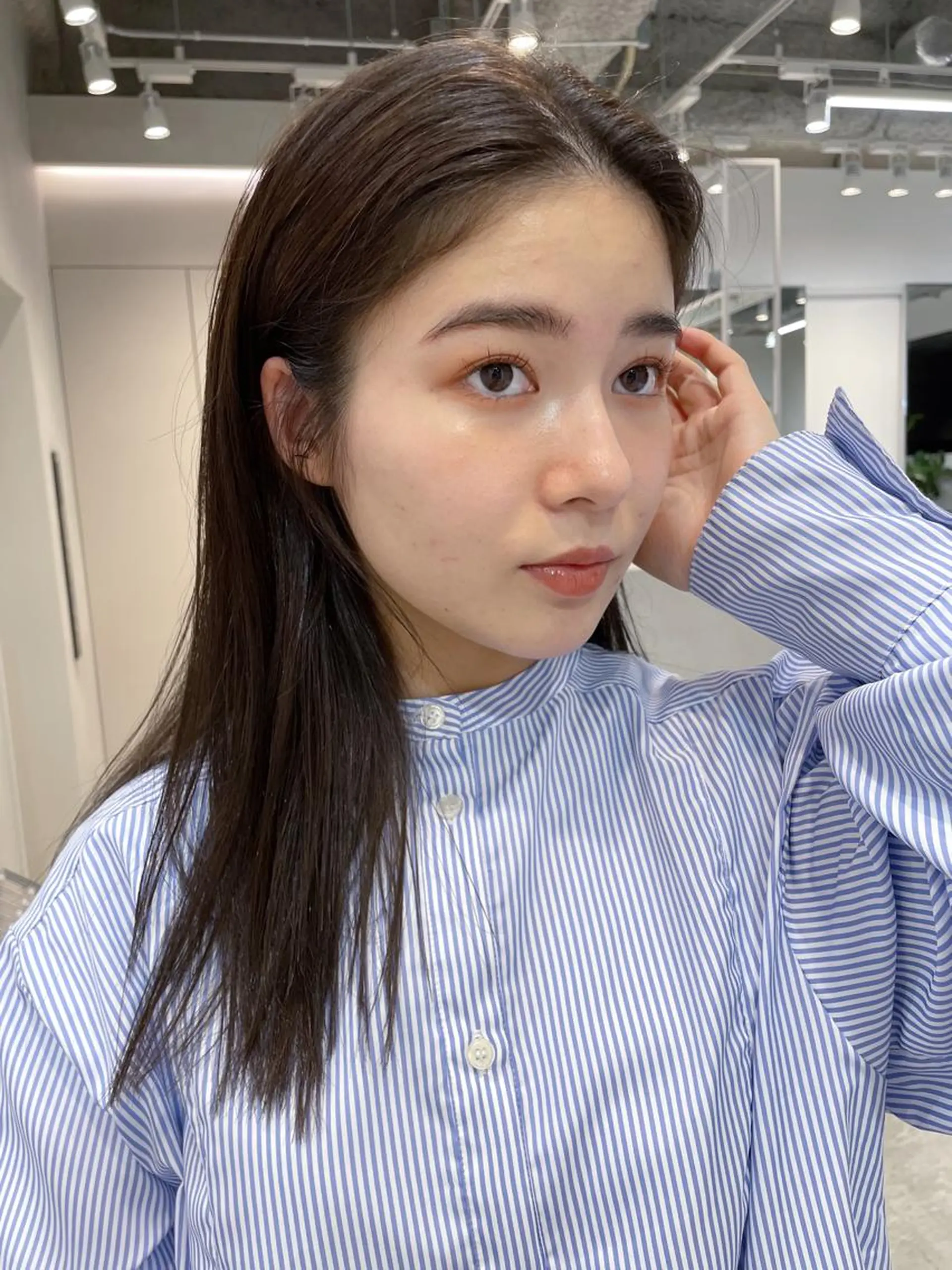 ロング カラー 青木 優歩のヘアスタイル