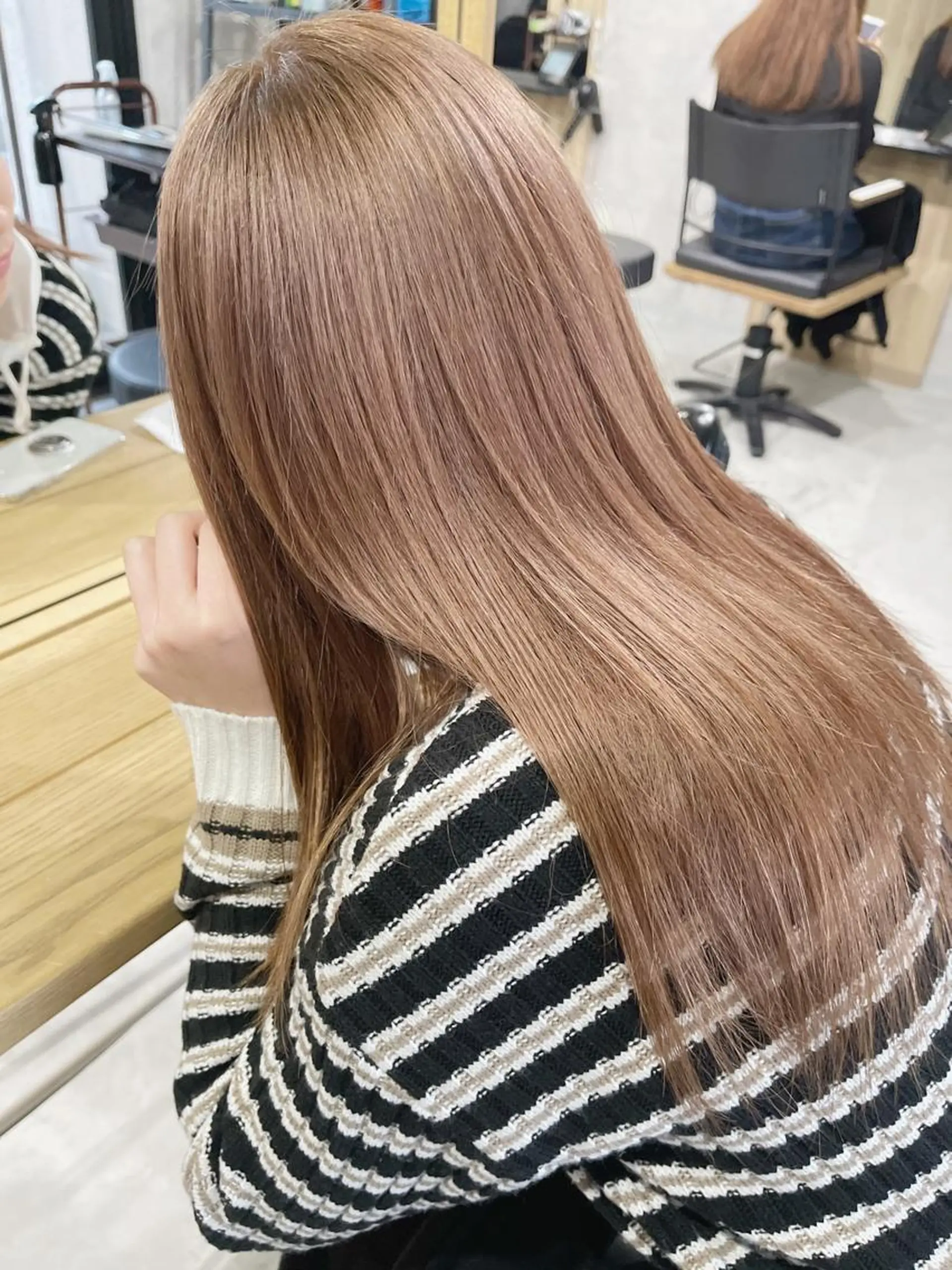 ミディアム カラー ベージュカラー ブリーチ ケアブリーチ ミルクティーベージュ ヘアカラー トリートメント “ミニモ最高評価獲得 “代表"Kohei"のヘアスタイル