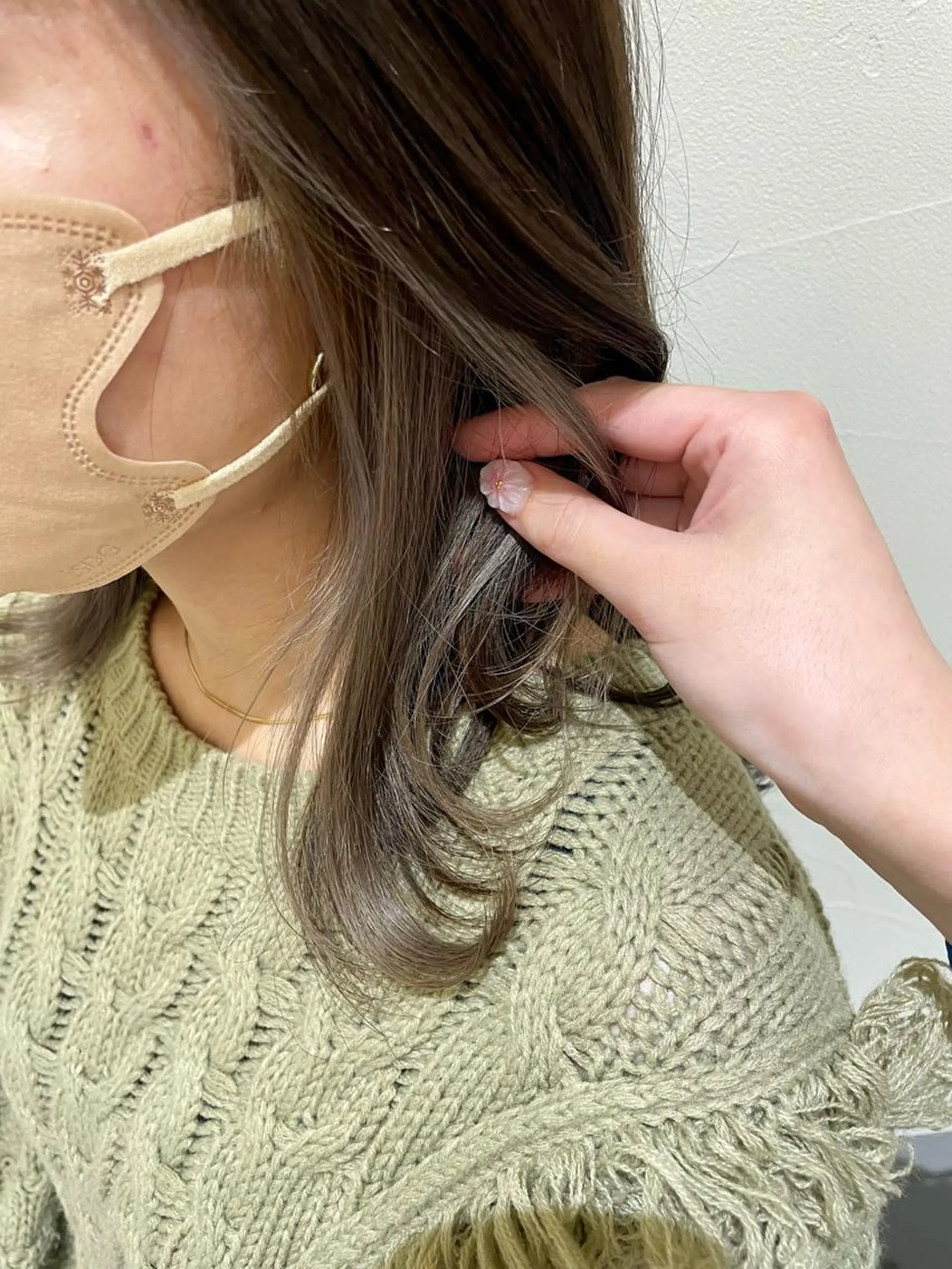 カラー ベージュカラー 透明感カラー 佐久間 成恵のヘアスタイル