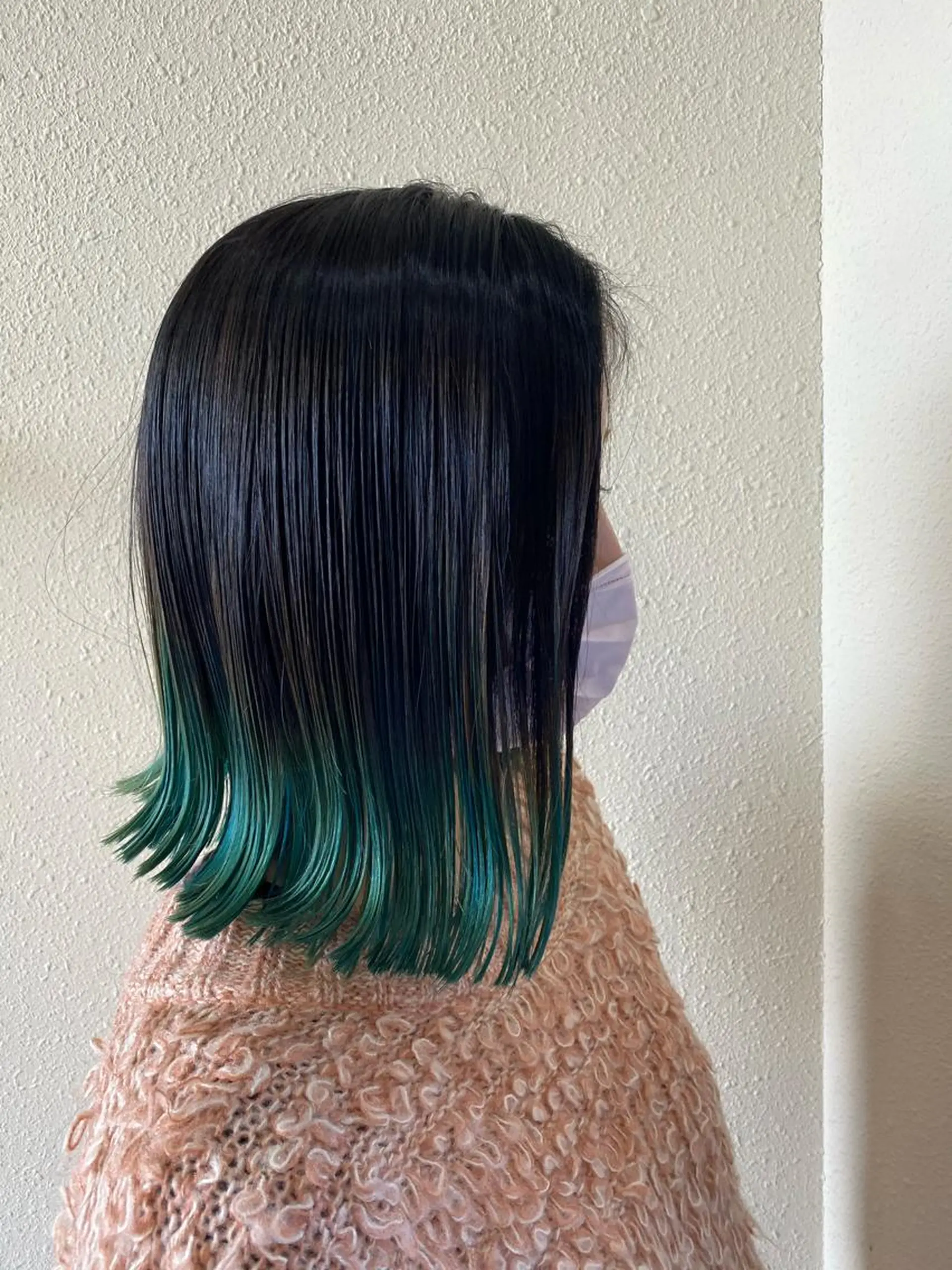 セミロング カラー 中川 茜里のヘアスタイル