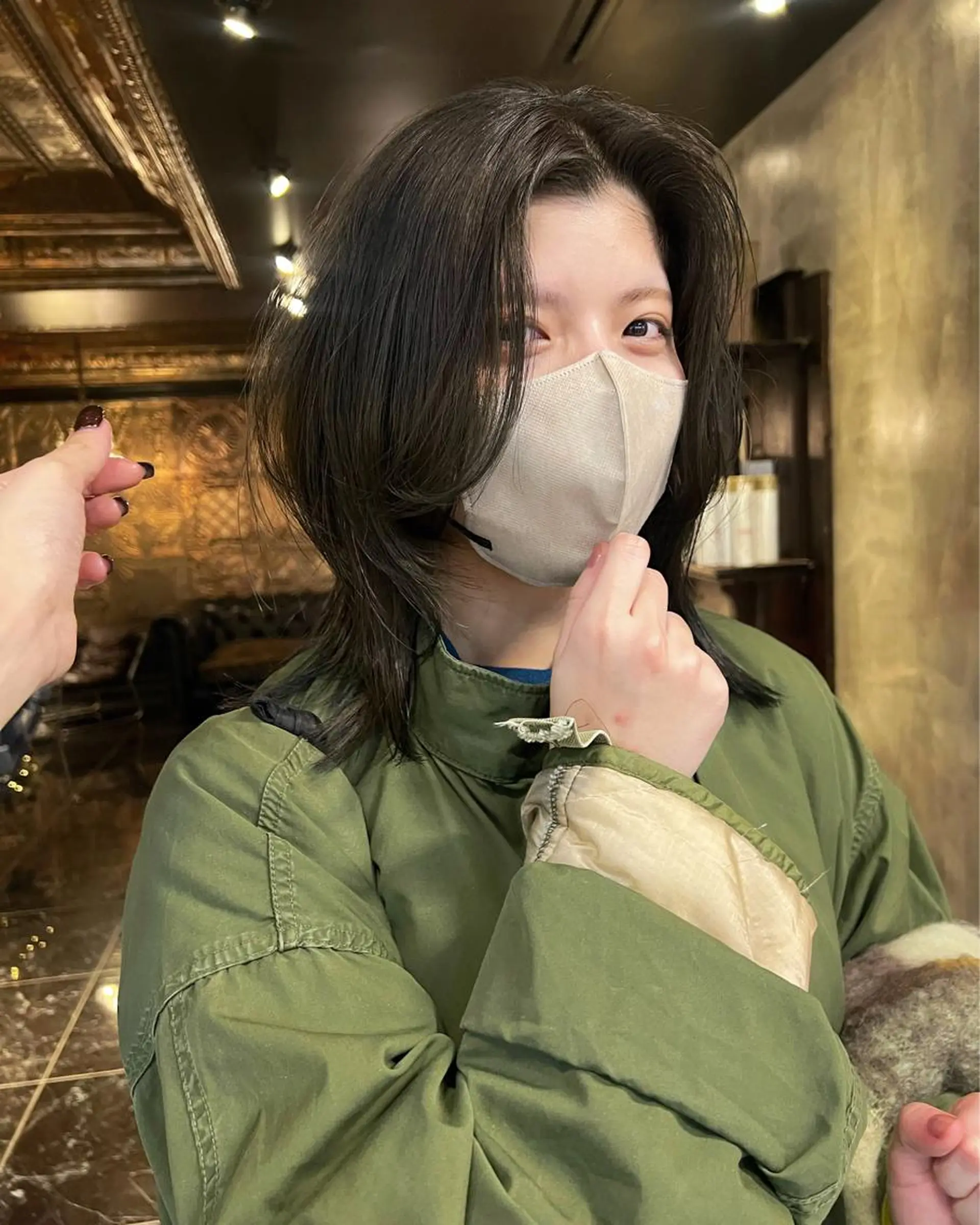 セミロング カラー haco＋所属・圧倒的デザイン力 店長🎨RENAのヘアスタイル