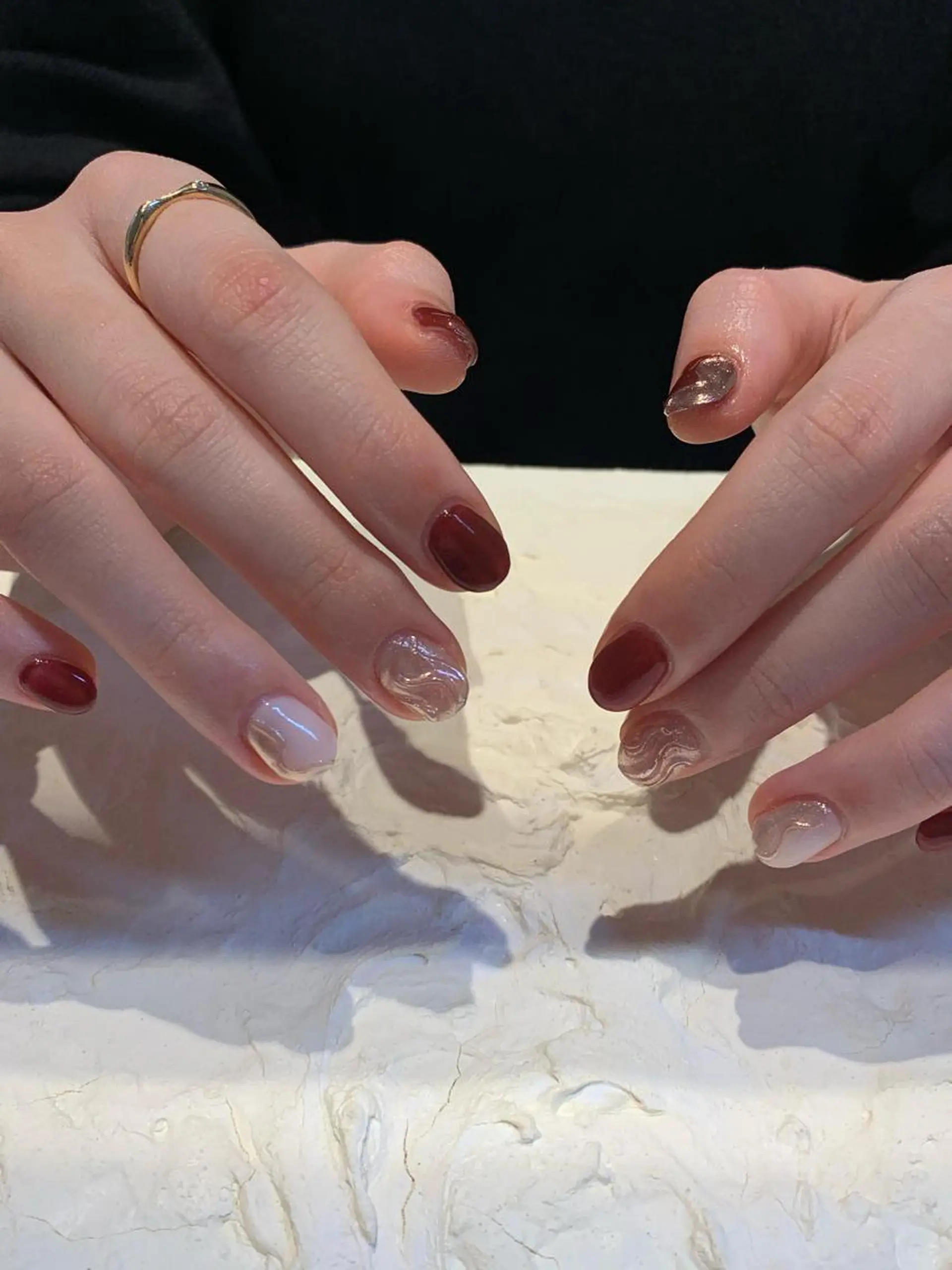 ネイル ニュアンスネイル マキノ ユイのネイルデザイン