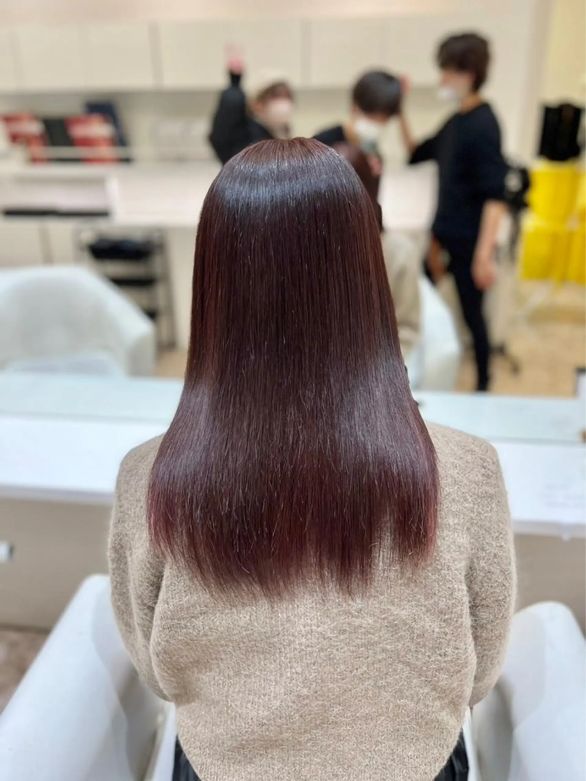 セミロング カラー イヤリングカラー インナーカラー ピンクカラー 髪質改善 トリートメント レイヤー/艶カラー /韓国ヘア/高松のヘアスタイル