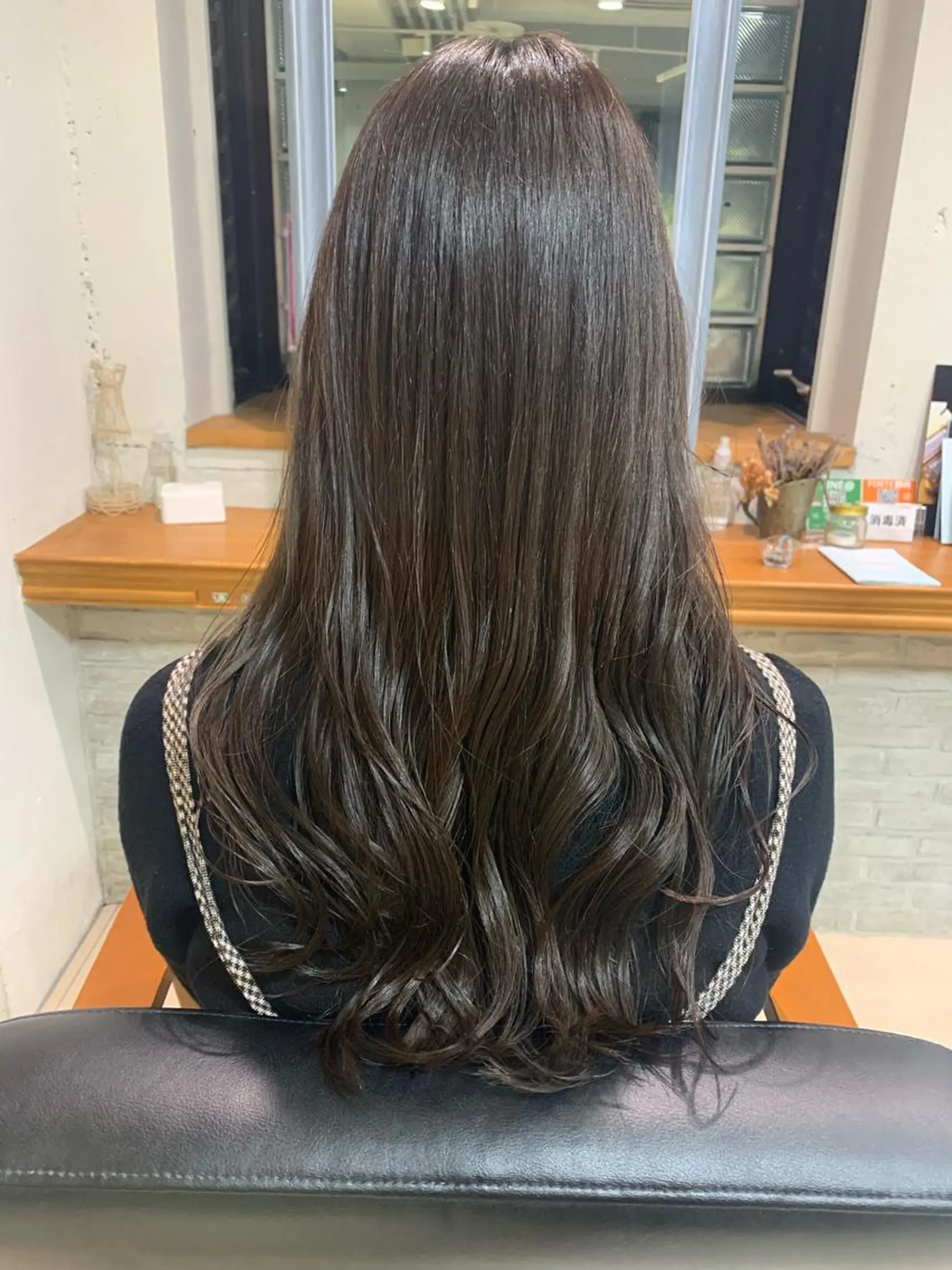 ロング カラー カット ヘアカラー トリートメント 透明感ハイトーン🦄 キラ🌈のヘアスタイル