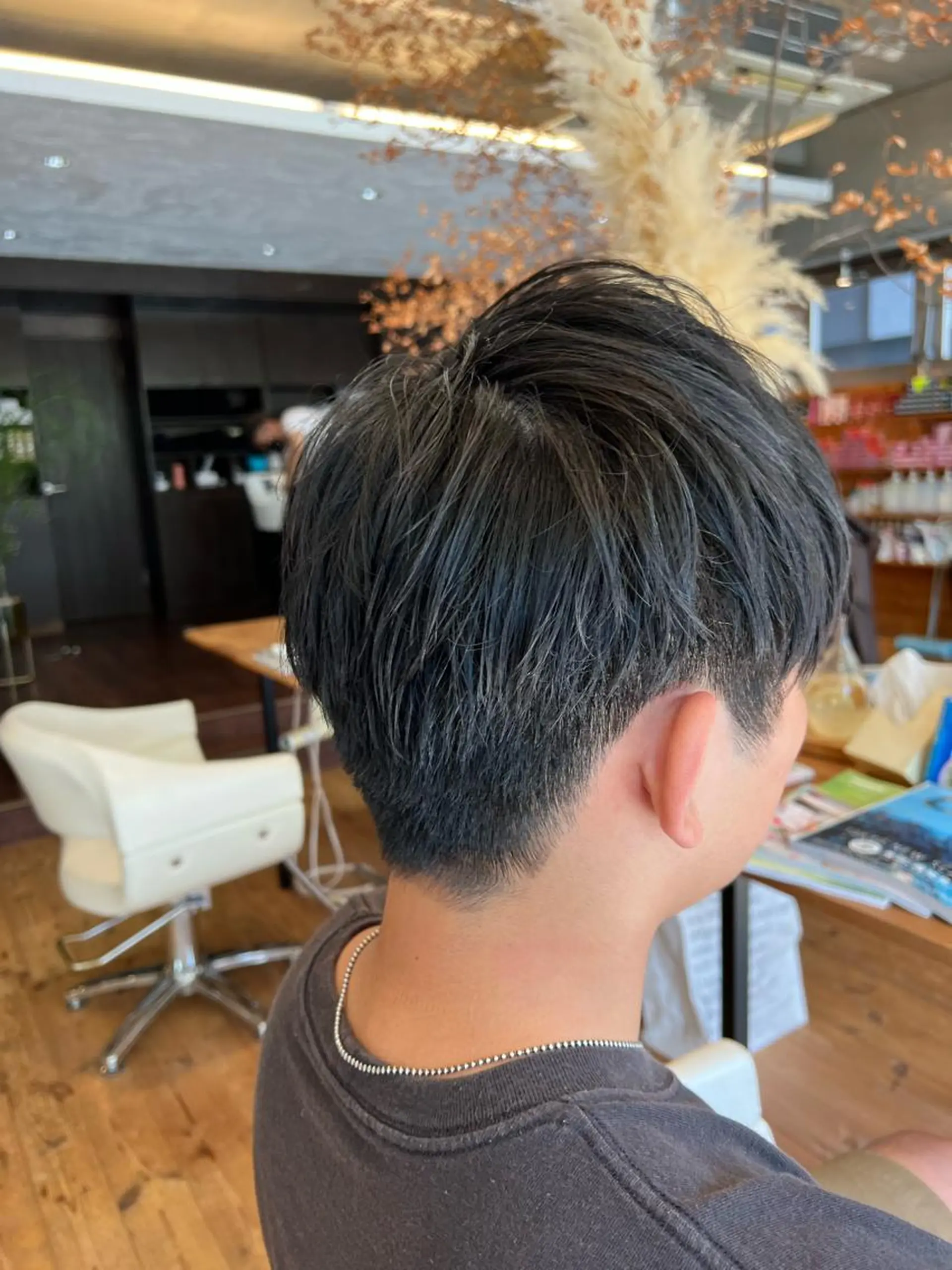 ショート ショートヘア カット BEACH　HAIR&NAIL所属・両国駅徒歩1分⭐️ アイロン仕上げのヘアスタイル