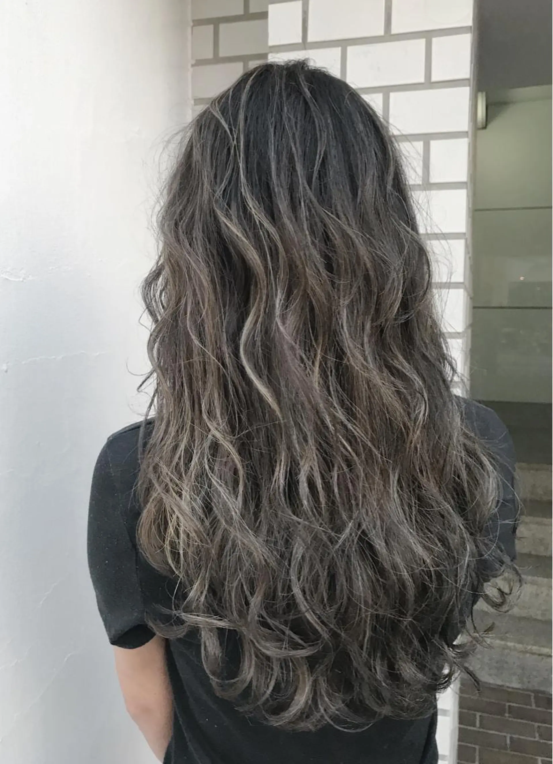ロング カラー ハイライトカラー ハイライト メンズカット特化柏駅 徒歩3分LOUのヘアスタイル