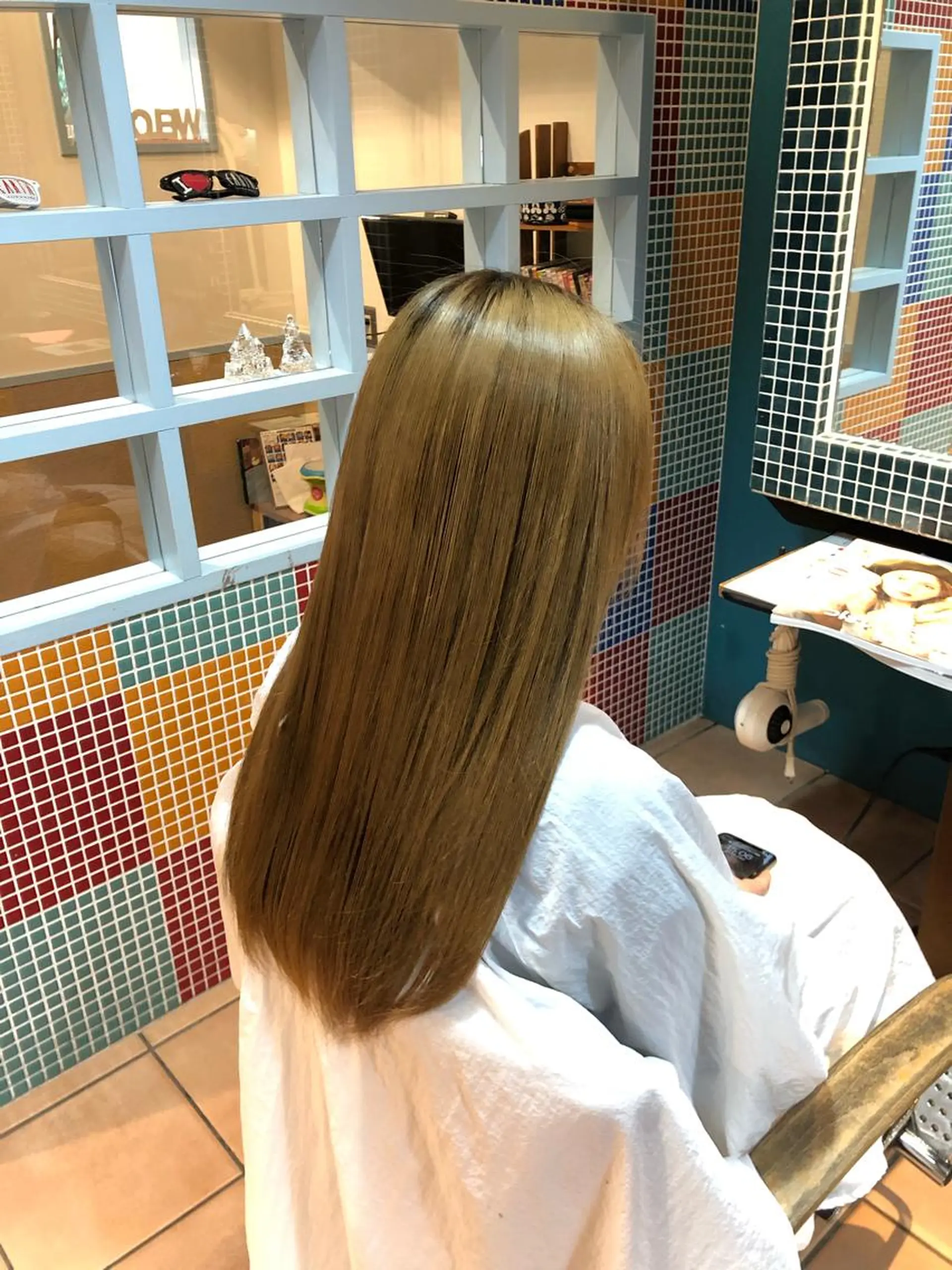 ロング カラー ヘアアレンジ 吉田 瑛美のヘアスタイル