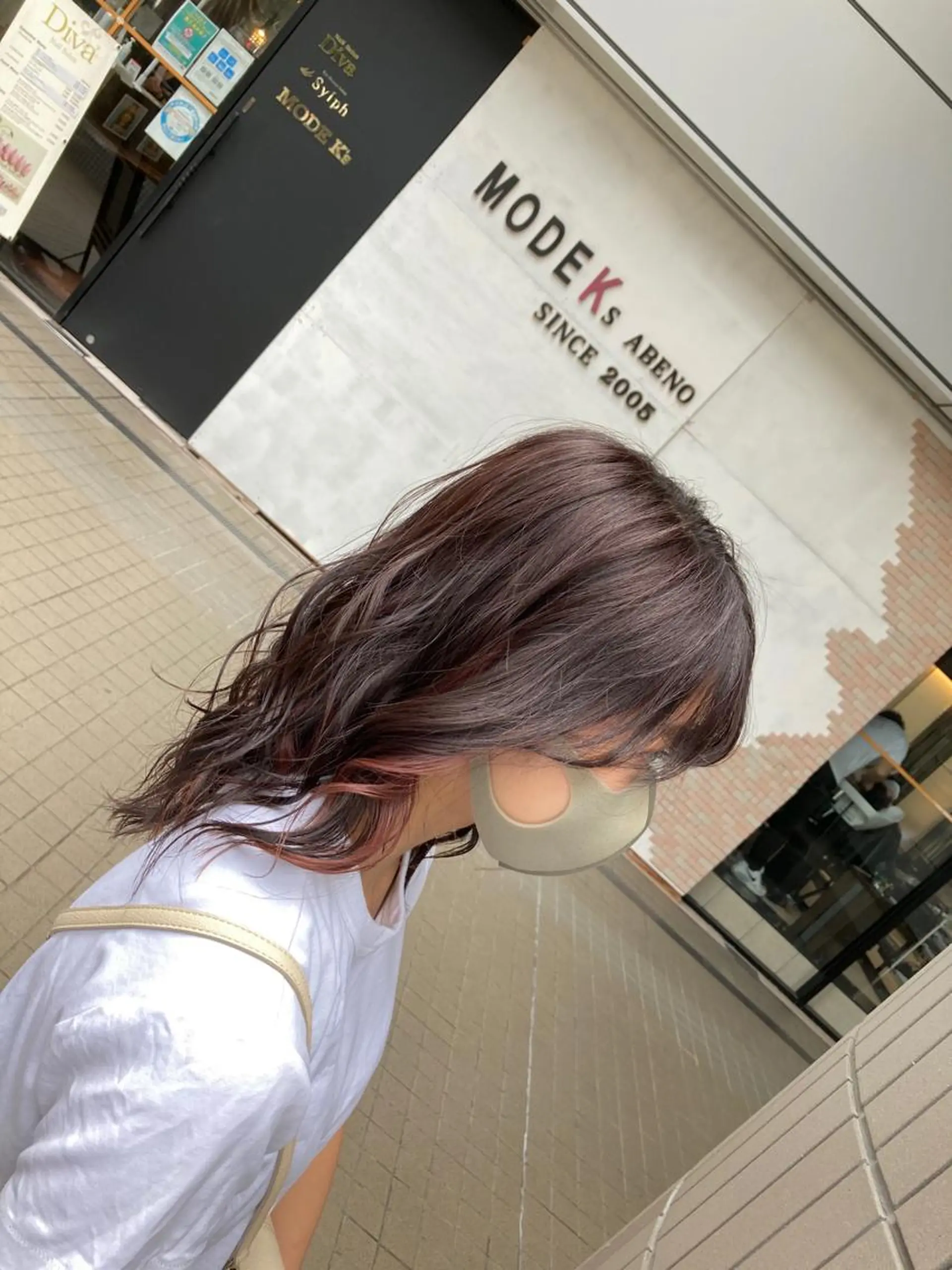 ミディアム カラー インナーカラー ラベンダーカラー ピンクカラー ピンクラベンダー カット ヘアカラー トリートメント SHAFT Ieiriのヘアスタイル