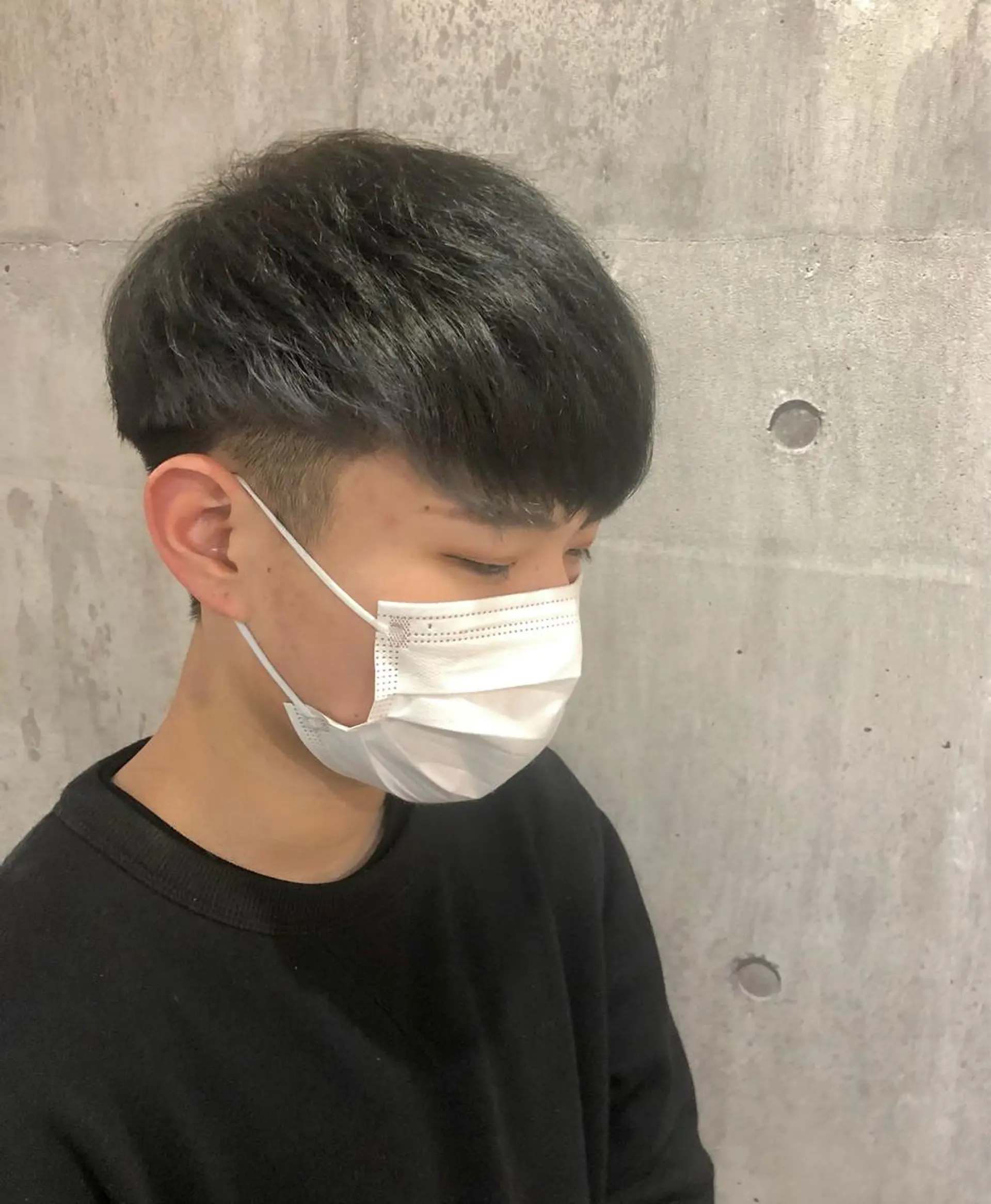 カラー メンズ メンズ韓国風 韓国マッシュ マッシュ シルバー 興津/韓国レイヤー ダブルカラー美髪縮毛のヘアスタイル