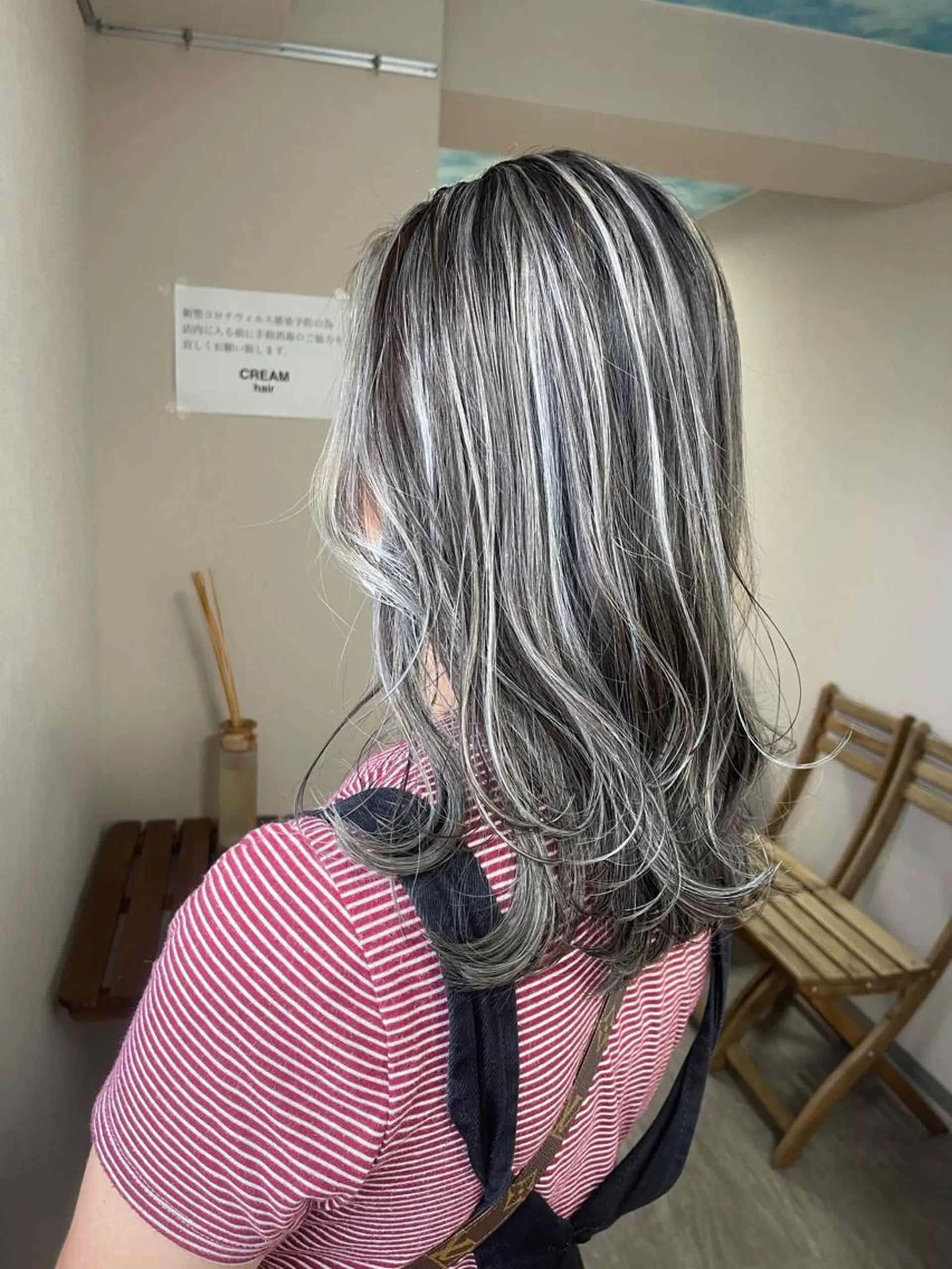 セミロング カラー ヘアアレンジ ブリーチ ケアブリーチ ハイライトカラー ハイライト トリートメント ヘアカラー 松井那津子 /ハイライトブリーチのヘアスタイル