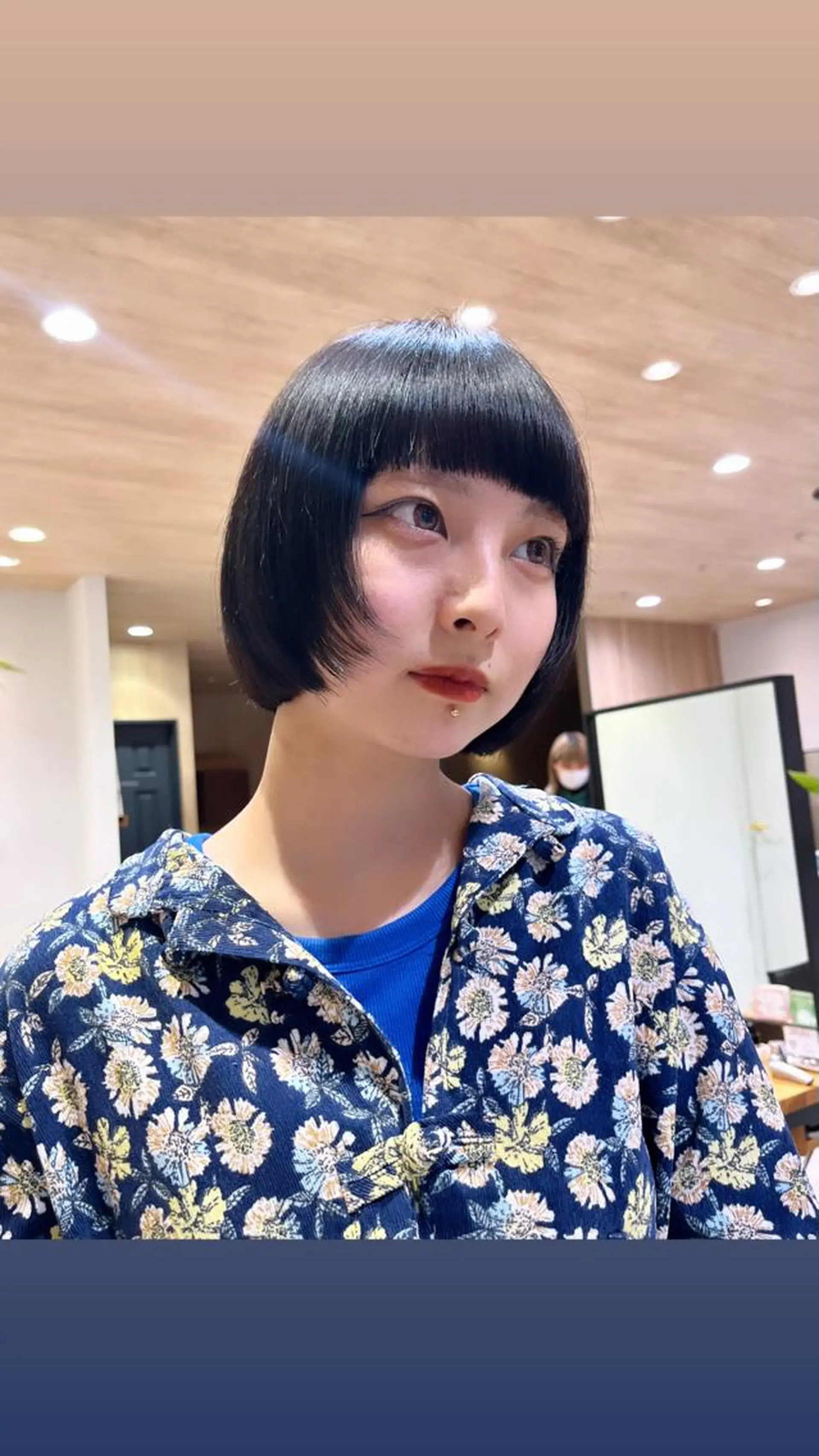 ショート 産休中です 艶カラー♡オカのヘアスタイル