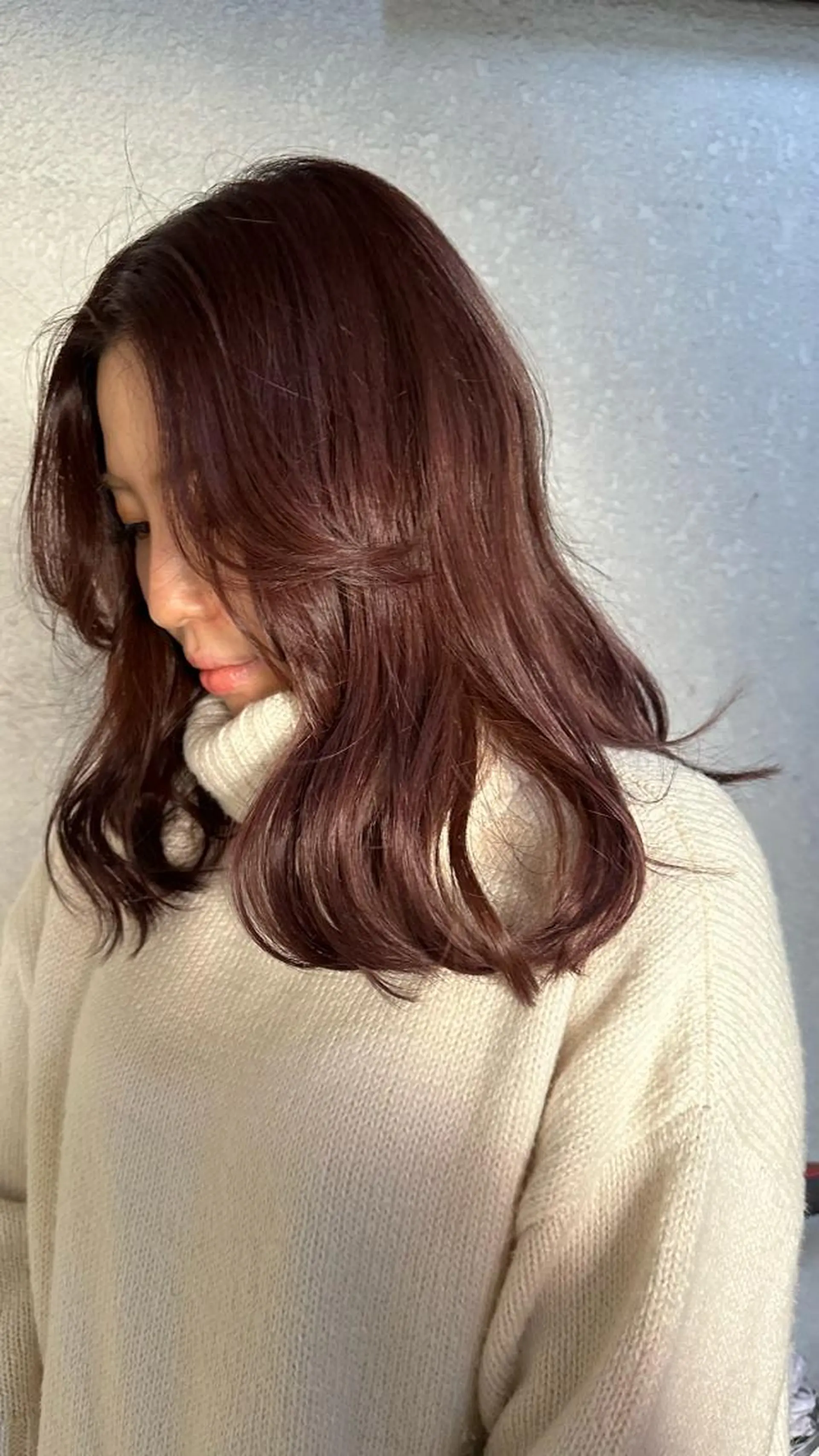 セミロング カラー ベージュカラー ブリーチ バイオレットカラー カット ヘアカラー トリートメント Yuki☺︎パーマ レイヤーカットのヘアスタイル