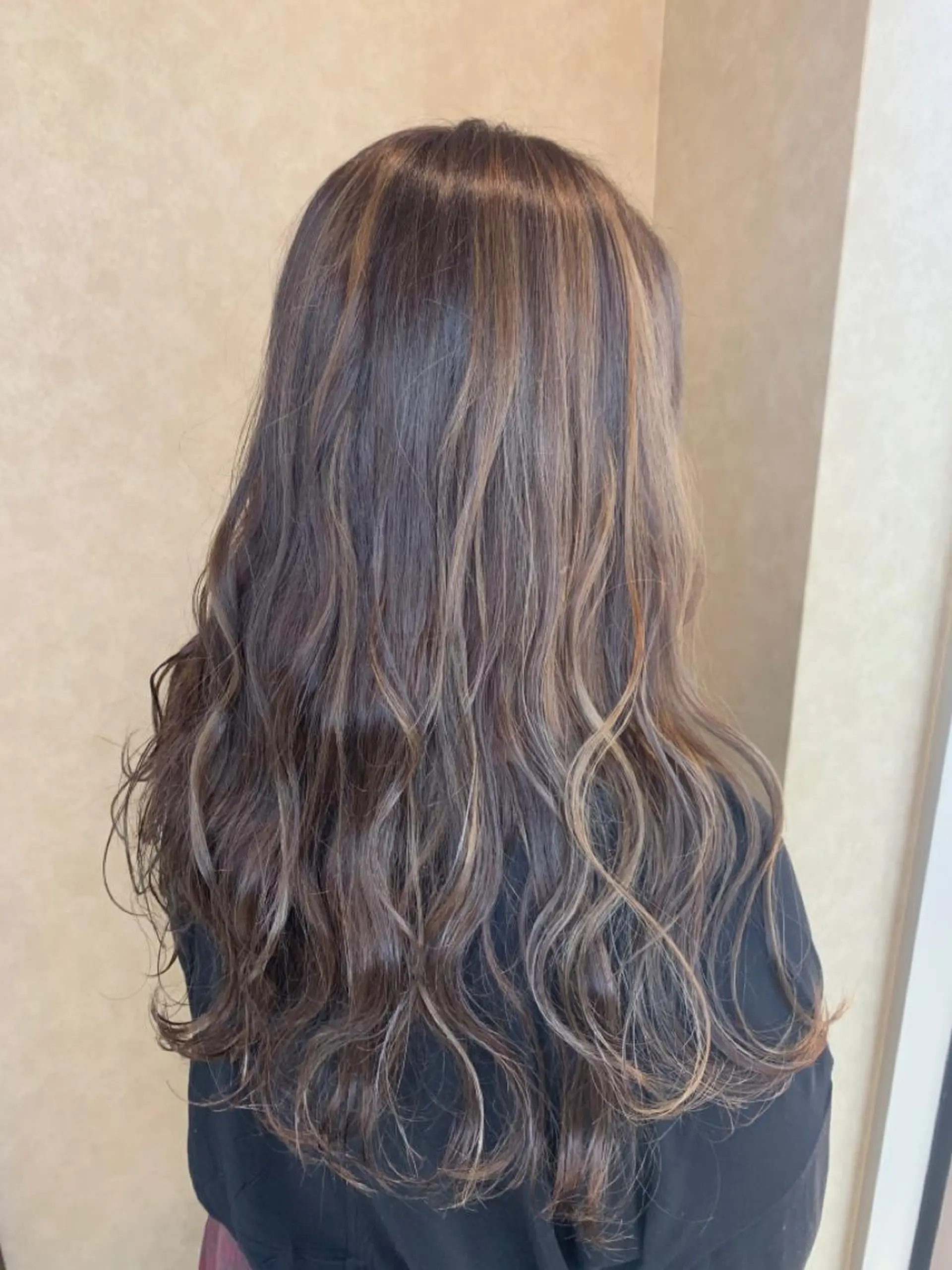 ロング 丸山 香のヘアスタイル