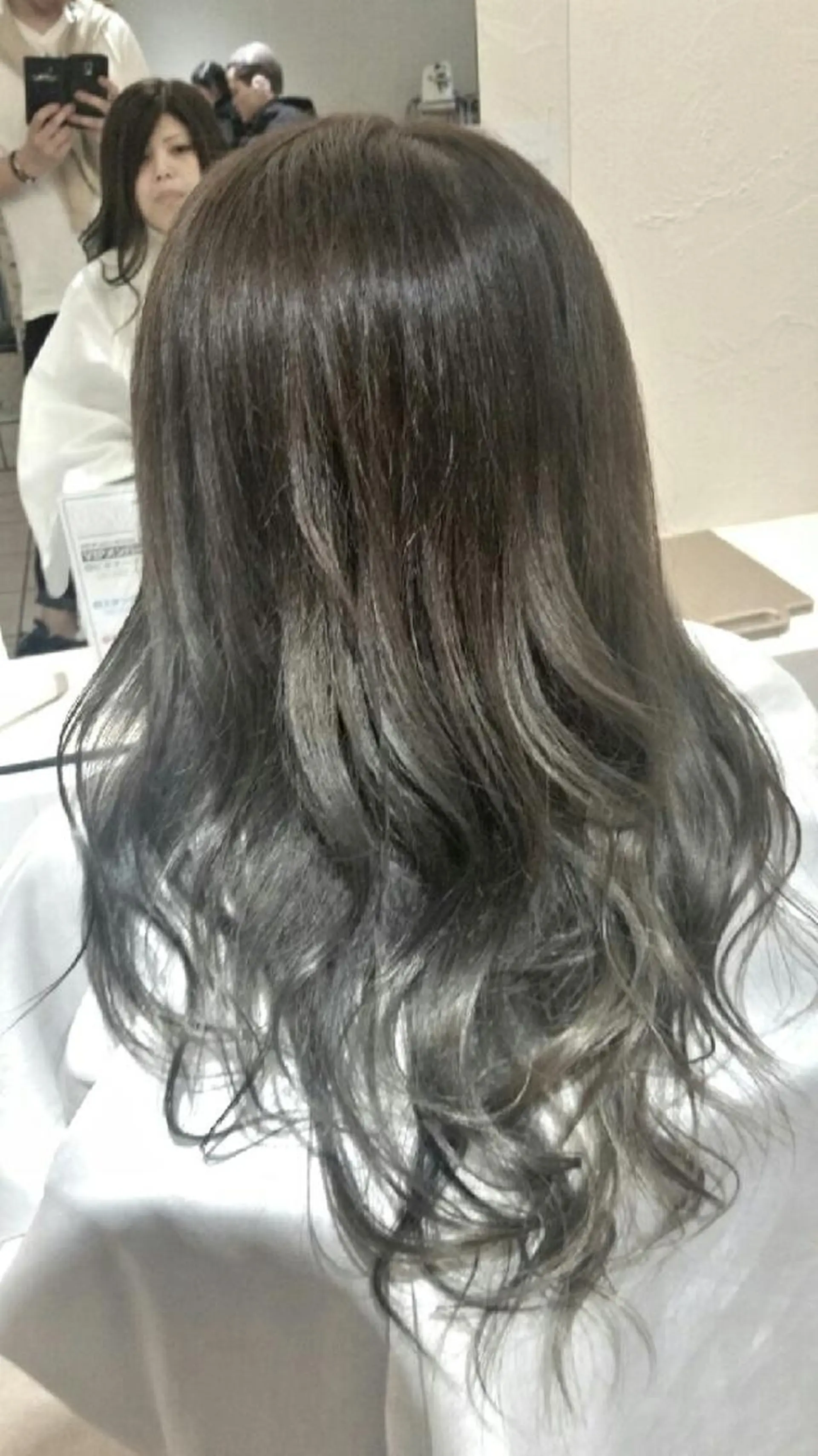 ミディアム セミロング ロング カラー ヘアアレンジ グレージュ 【髪質改善美容師】t occa茨木篠原健太のヘアスタイル