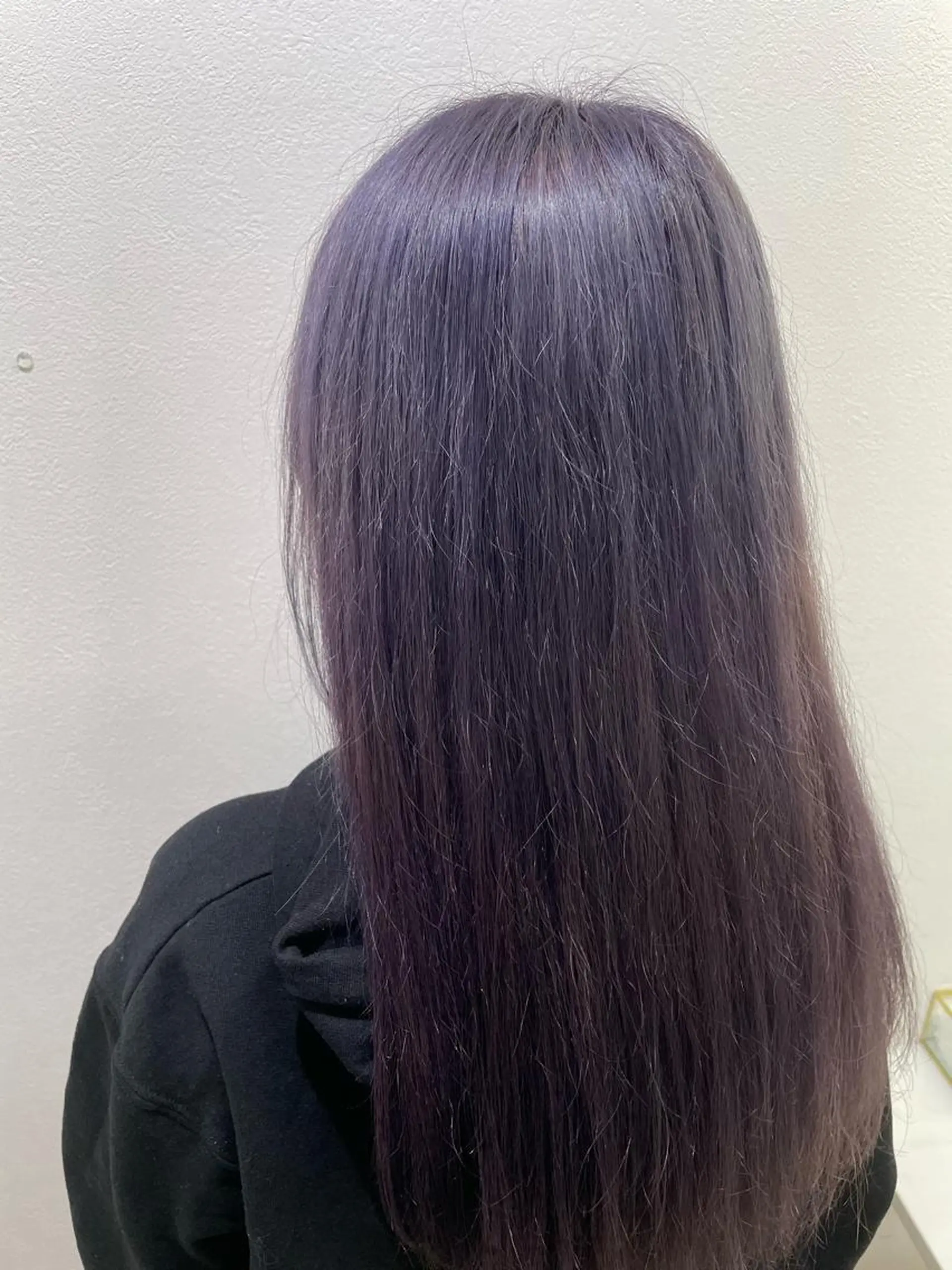 ロング カラー 渡部凌我 小顔ウルフ ハイトーンカラーのヘアスタイル