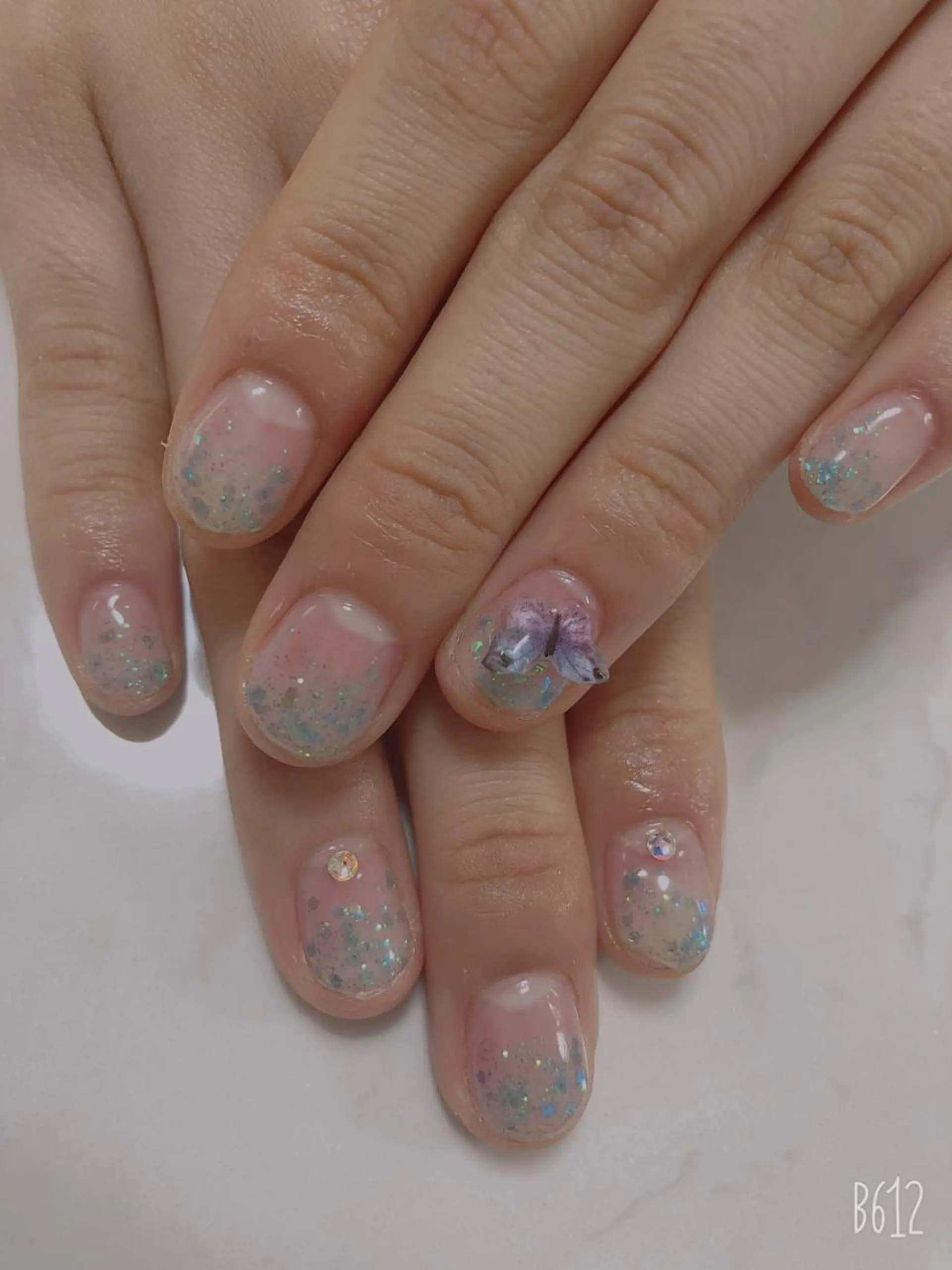 ネイル ネイルサロンエクラ 🫧Shizukaのネイルデザイン