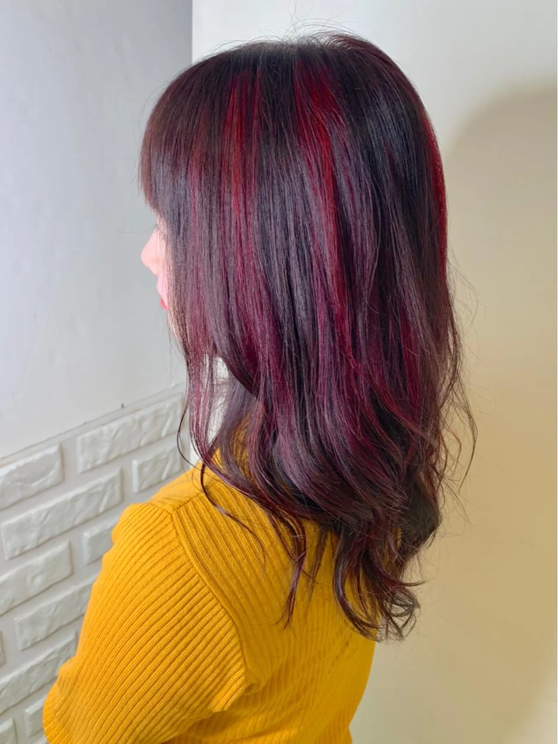 セミロング カラー ハイライトカラー ハイライト カット ヘアカラー トリートメント 農添 杏のヘアスタイル