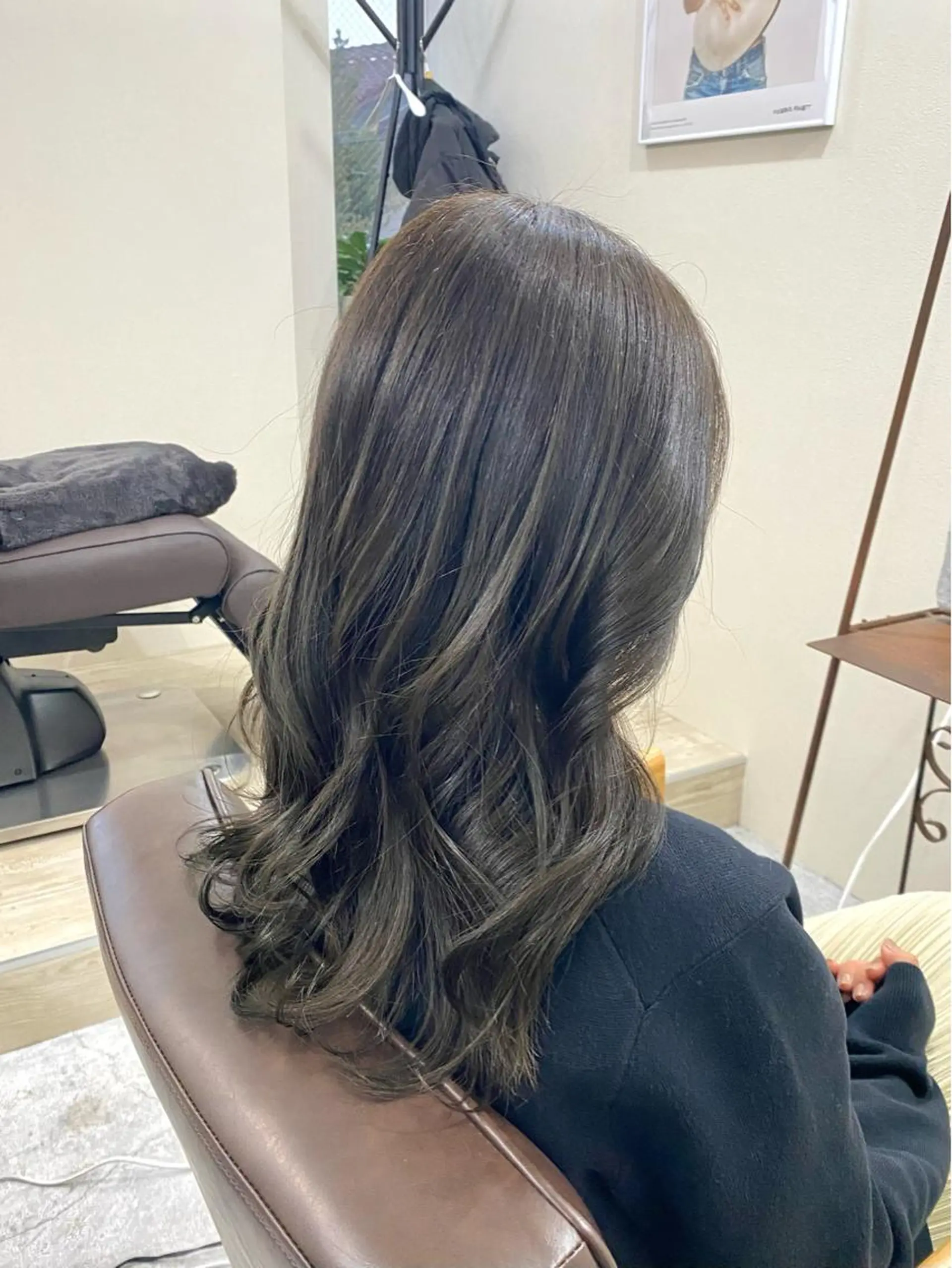 セミロング カラー カット ヘアカラー 長岡 俊樹のヘアスタイル