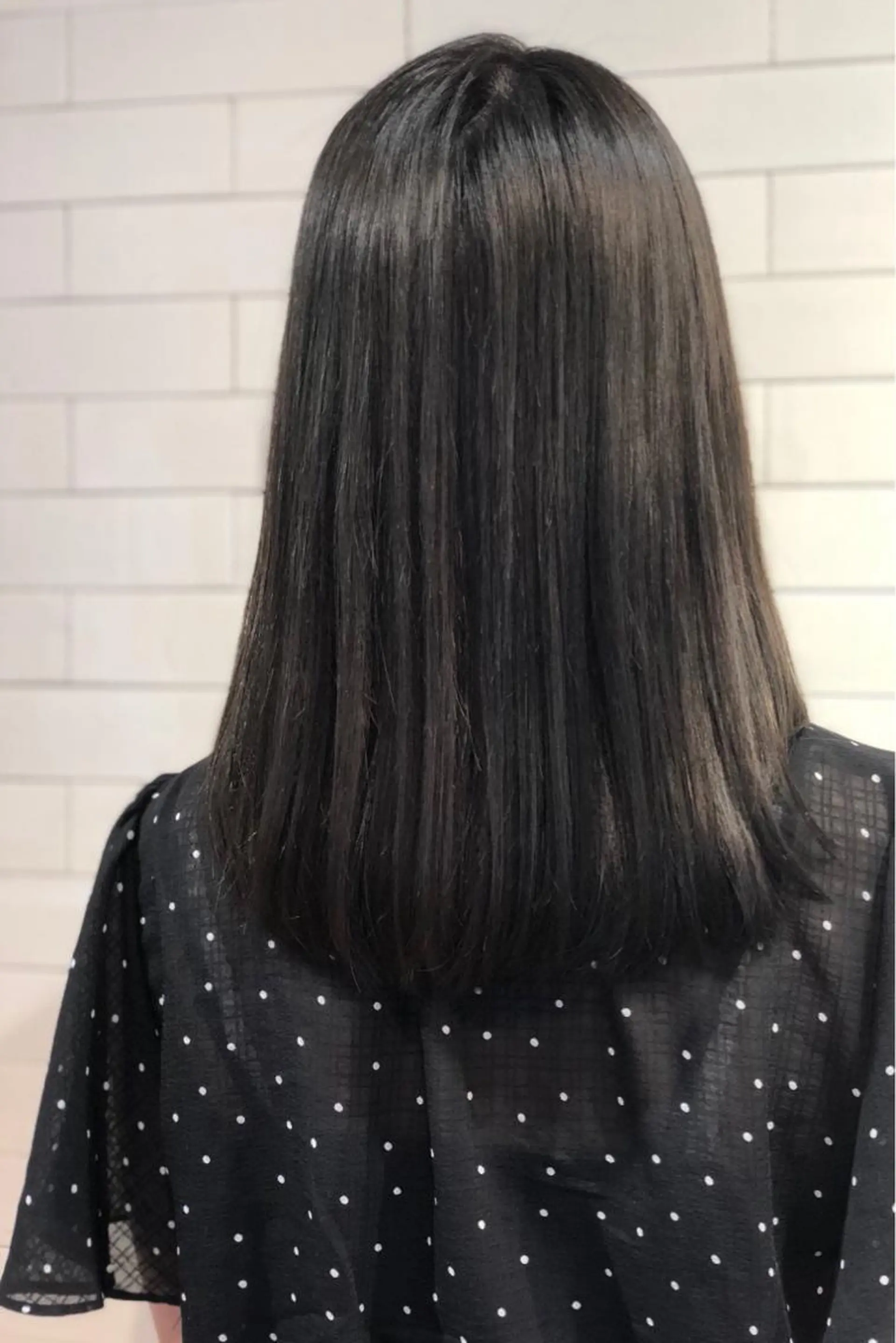 セミロング カラー カット 縮毛矯正 トリートメント 髪質改善⌇﻿透明感 カラー⌇﻿川上葵のヘアスタイル