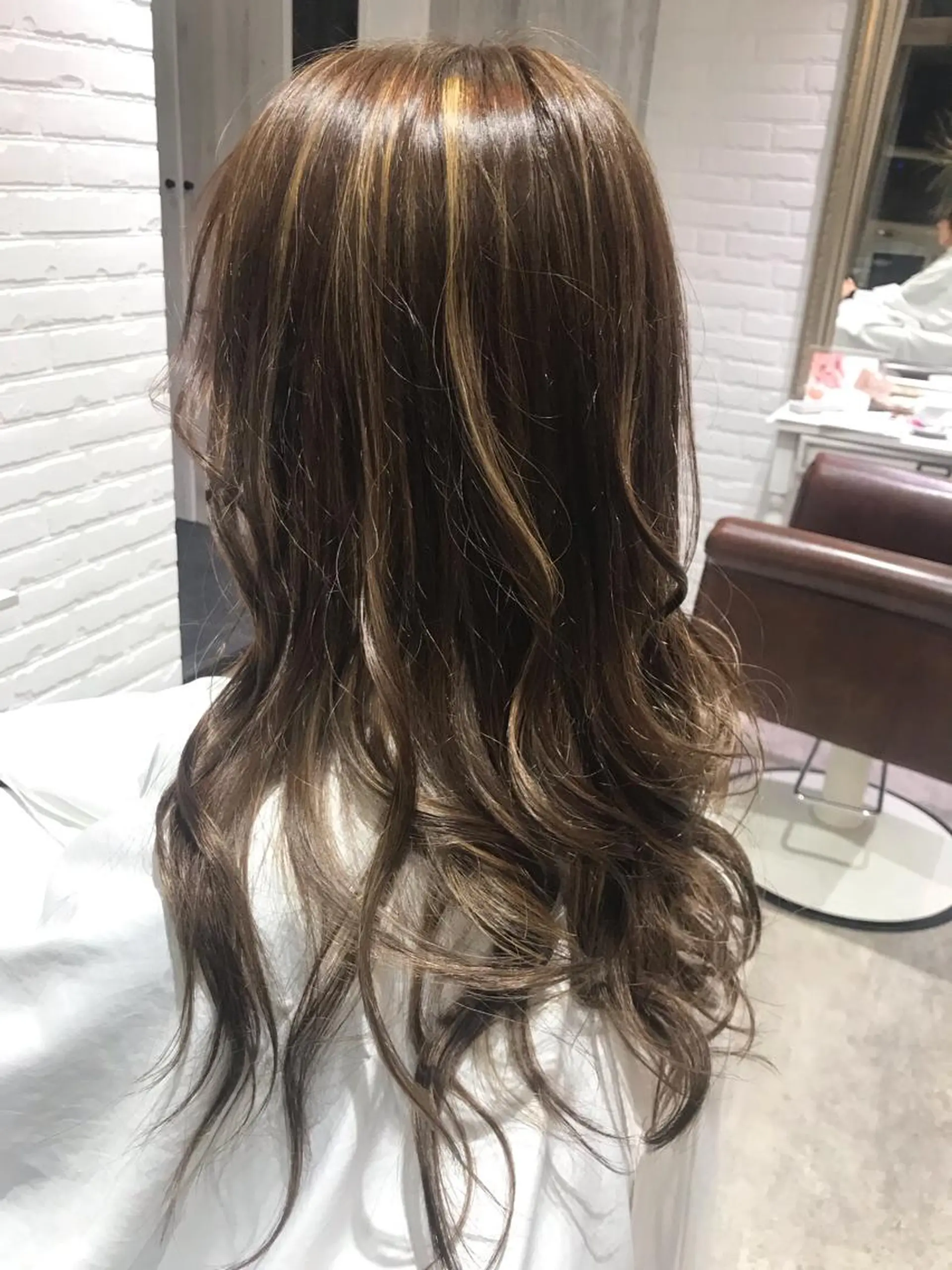 ロング カラー アッシュ ベージュカラー ハイライトカラー ハイライト ロング Renatus店長 金子裕美のヘアスタイル
