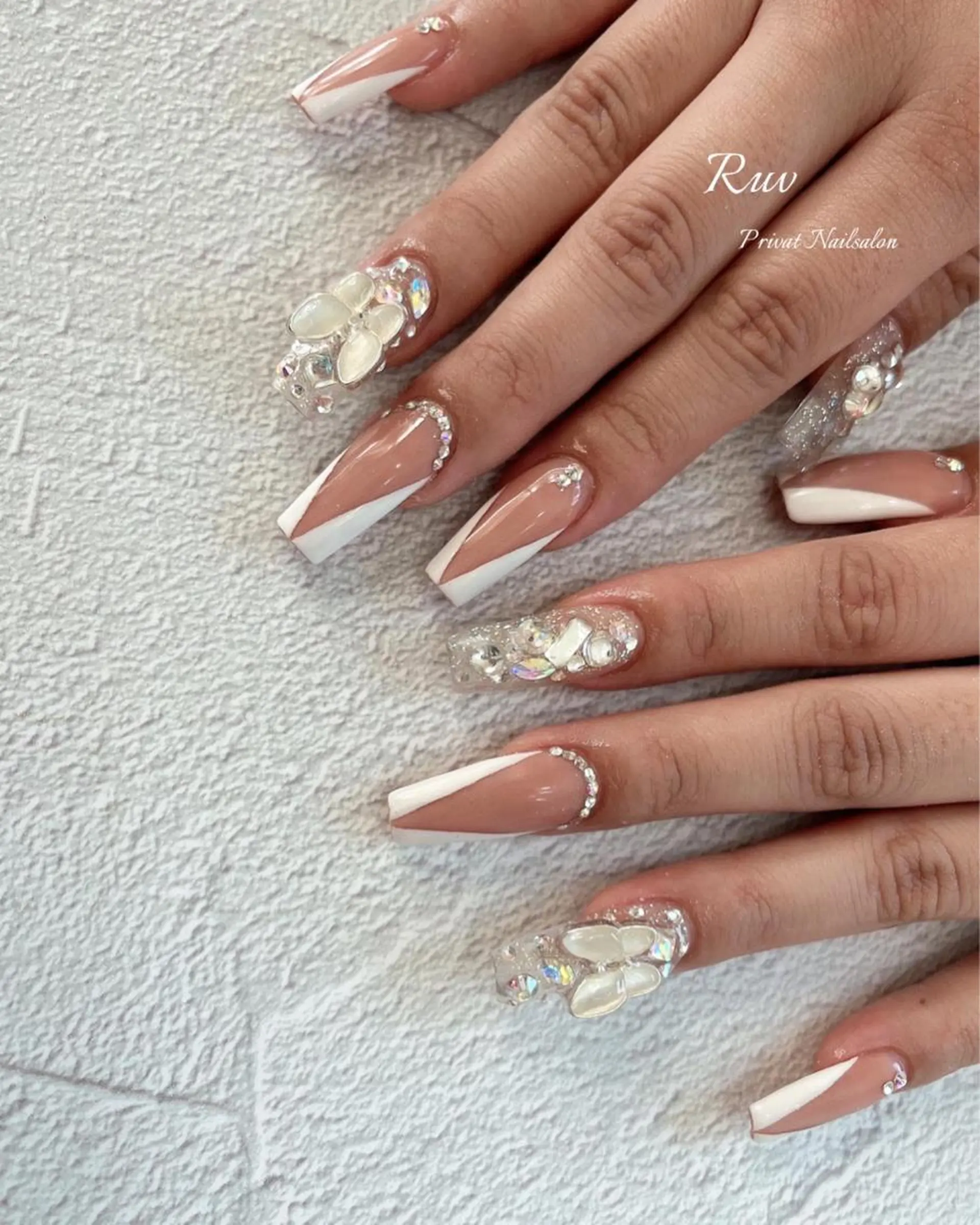 ネイル ハンドネイル プライベート ネイルサロン　ルヴのネイルデザイン