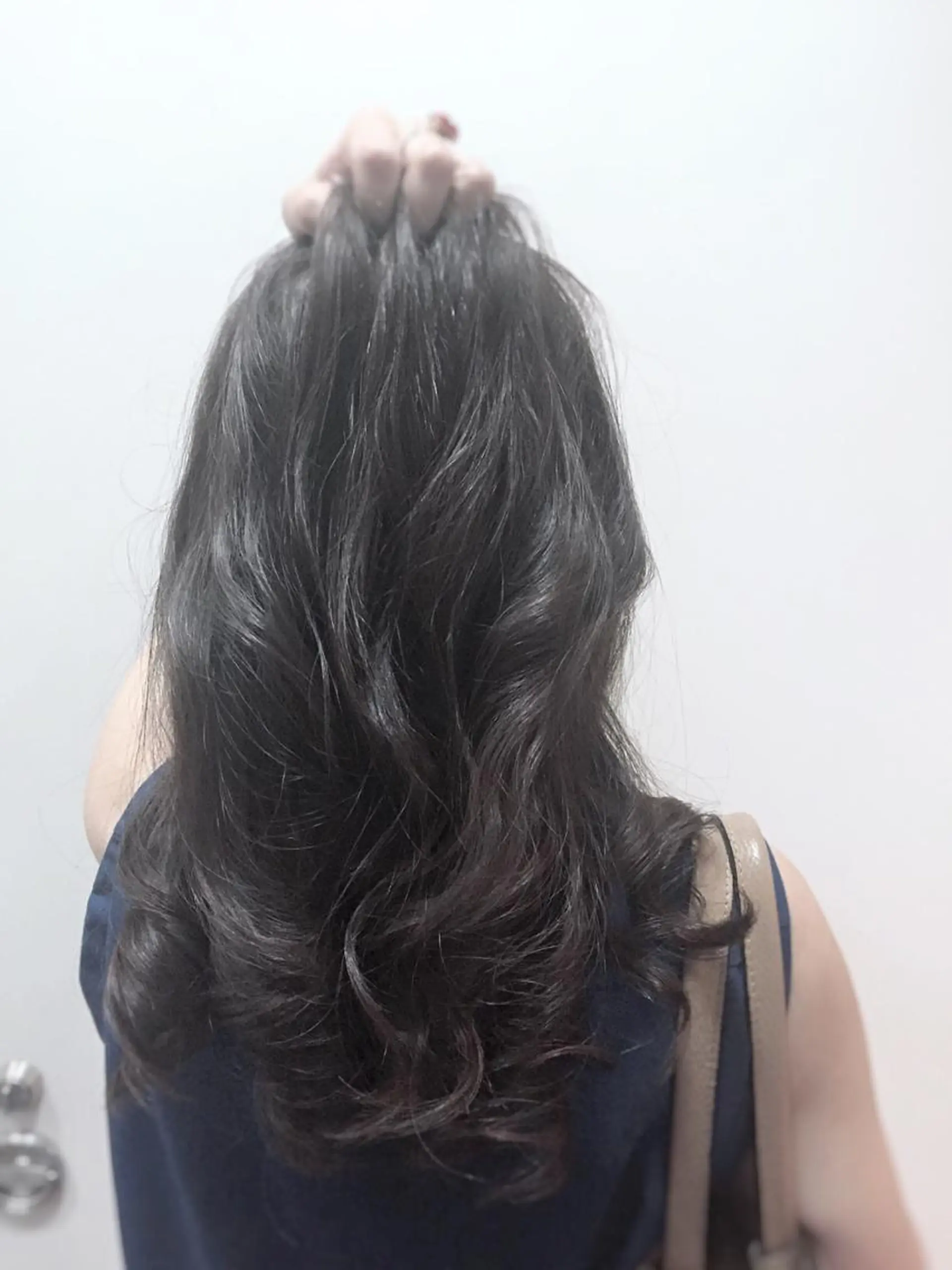 セミロング カラー アッシュ ネイビーカラー fhami 店長 髪質改善　DAITOのヘアスタイル