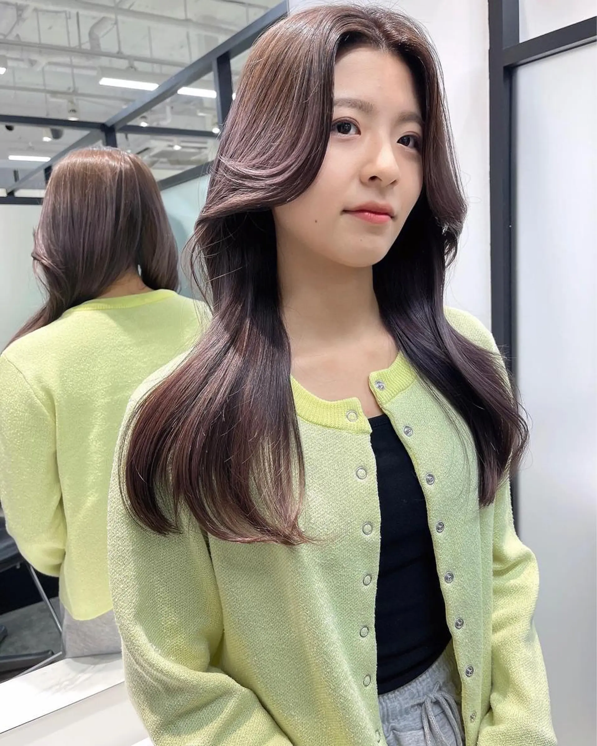 ロング カット ヘアカラー トリートメント 韓国レイヤーカット 髪質改善▫️水野有真のヘアスタイル