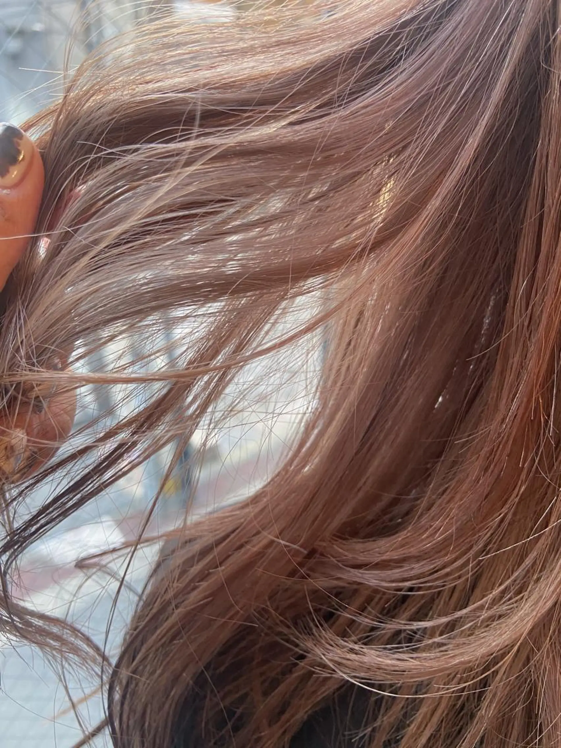 ロング カラー OKA AKIHOのヘアスタイル