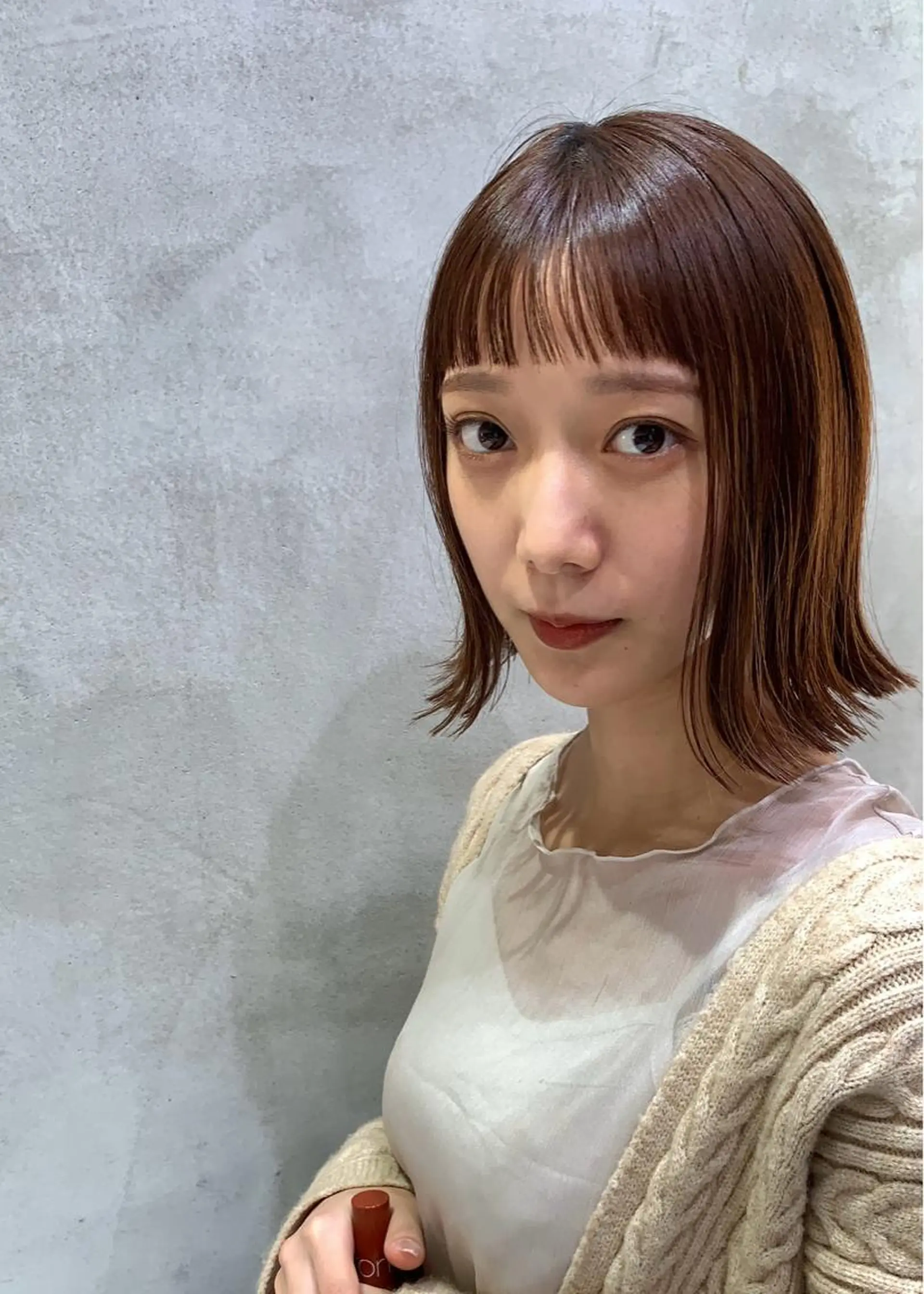 ミディアム カラー ボブ 韓国風ヘア オン眉 外ハネヘア カット ヘアカラー ✨コテ巻き風パーマ ✨川合佑哉のヘアスタイル