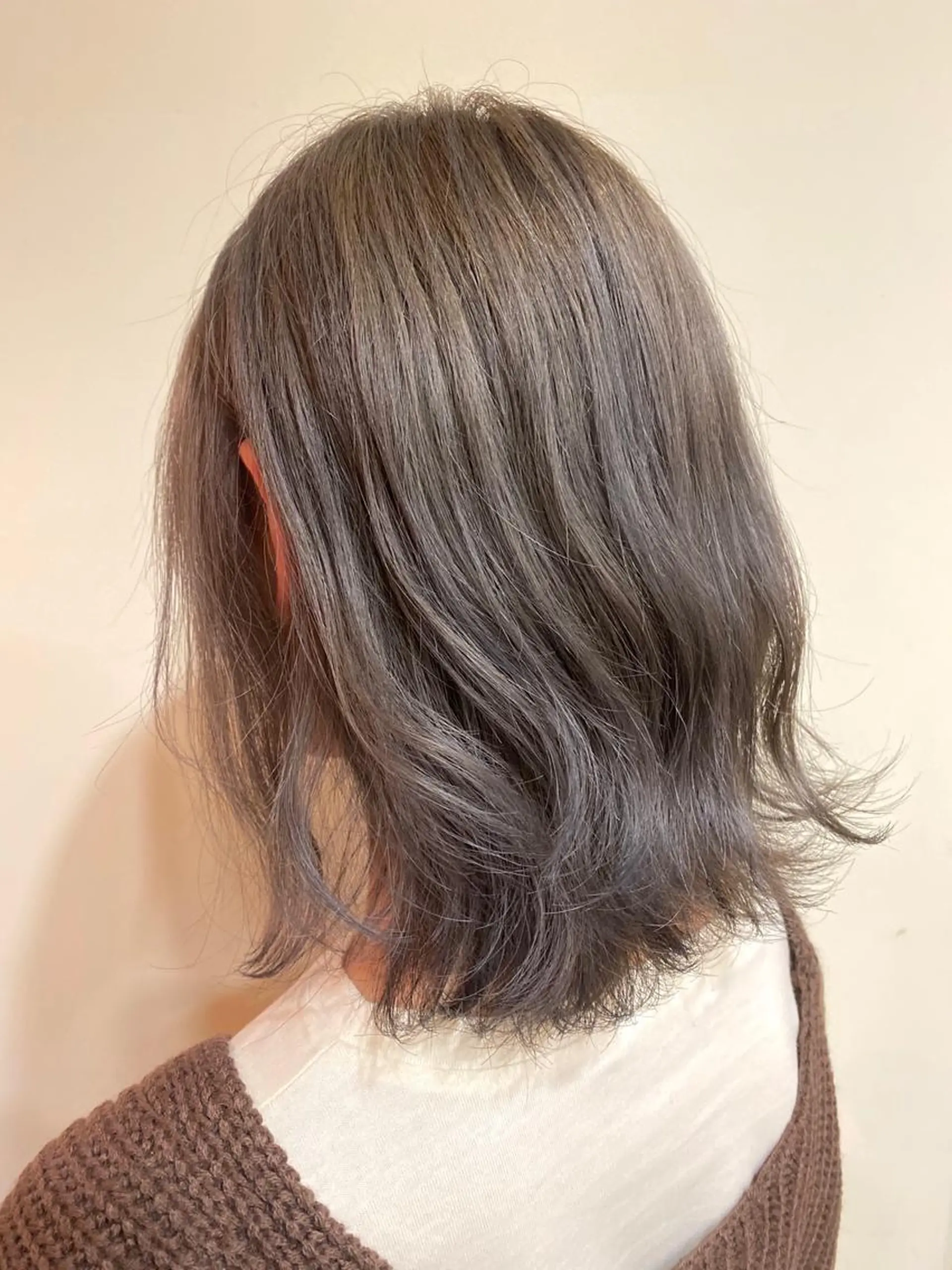 ミディアム カラー ヘアカラー トリートメント 松村 未央のヘアスタイル