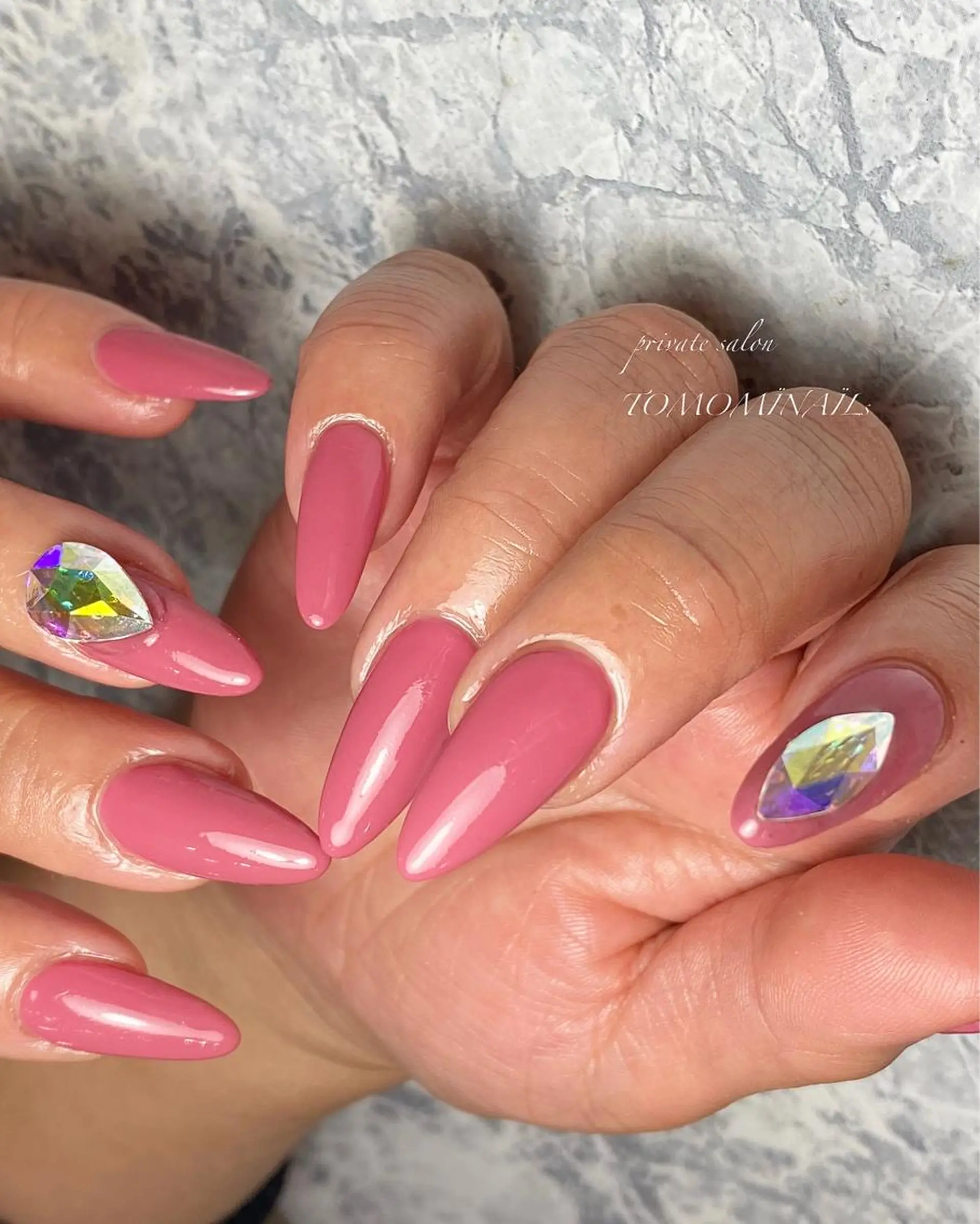ネイル private salon TOMOMINAILs所属・TOMOMI NAILsのネイルデザイン