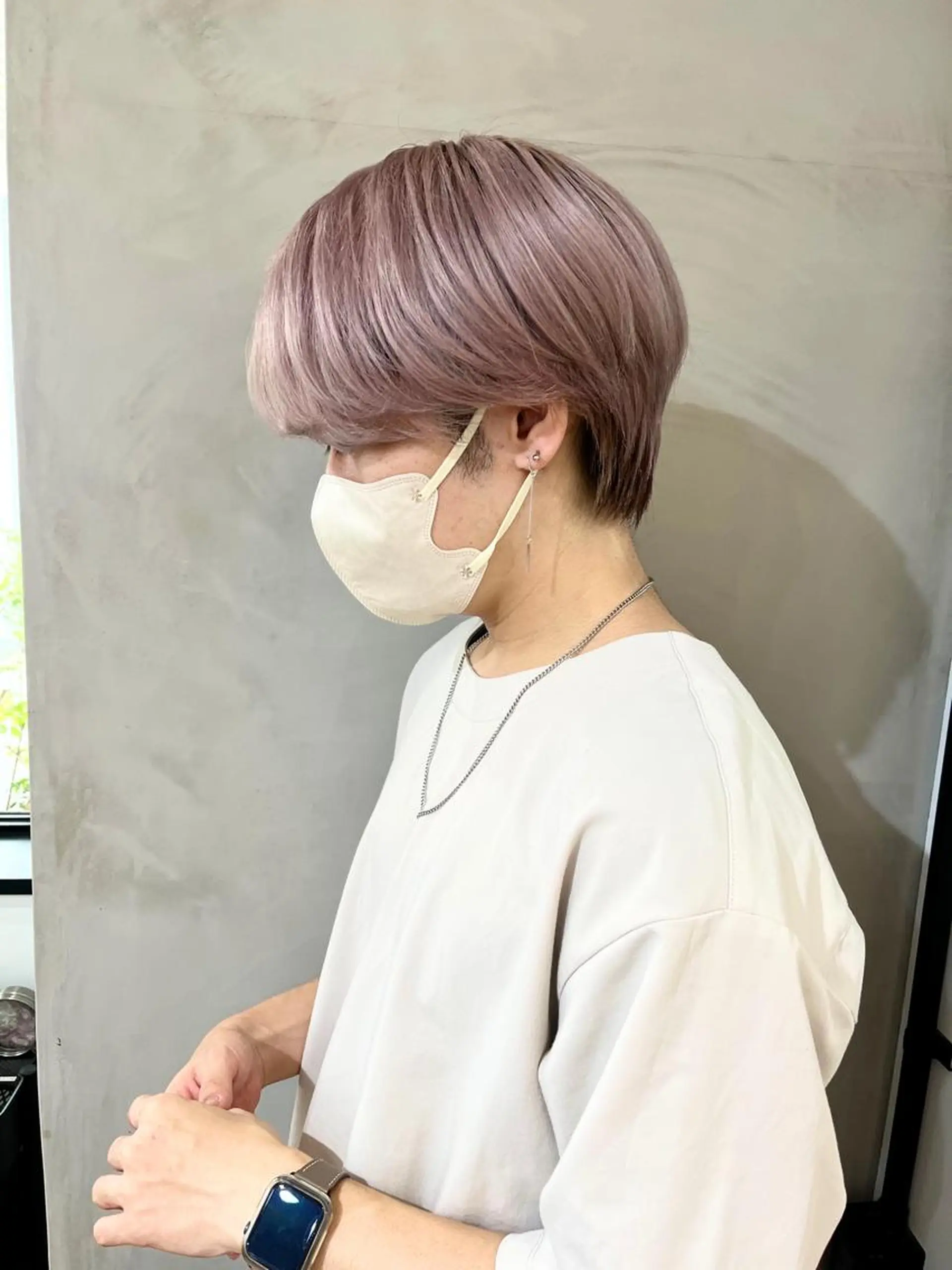 ショート メンズ センターパート くびれヘア カット メンズカット✂️ パーマ寺西優真のヘアスタイル