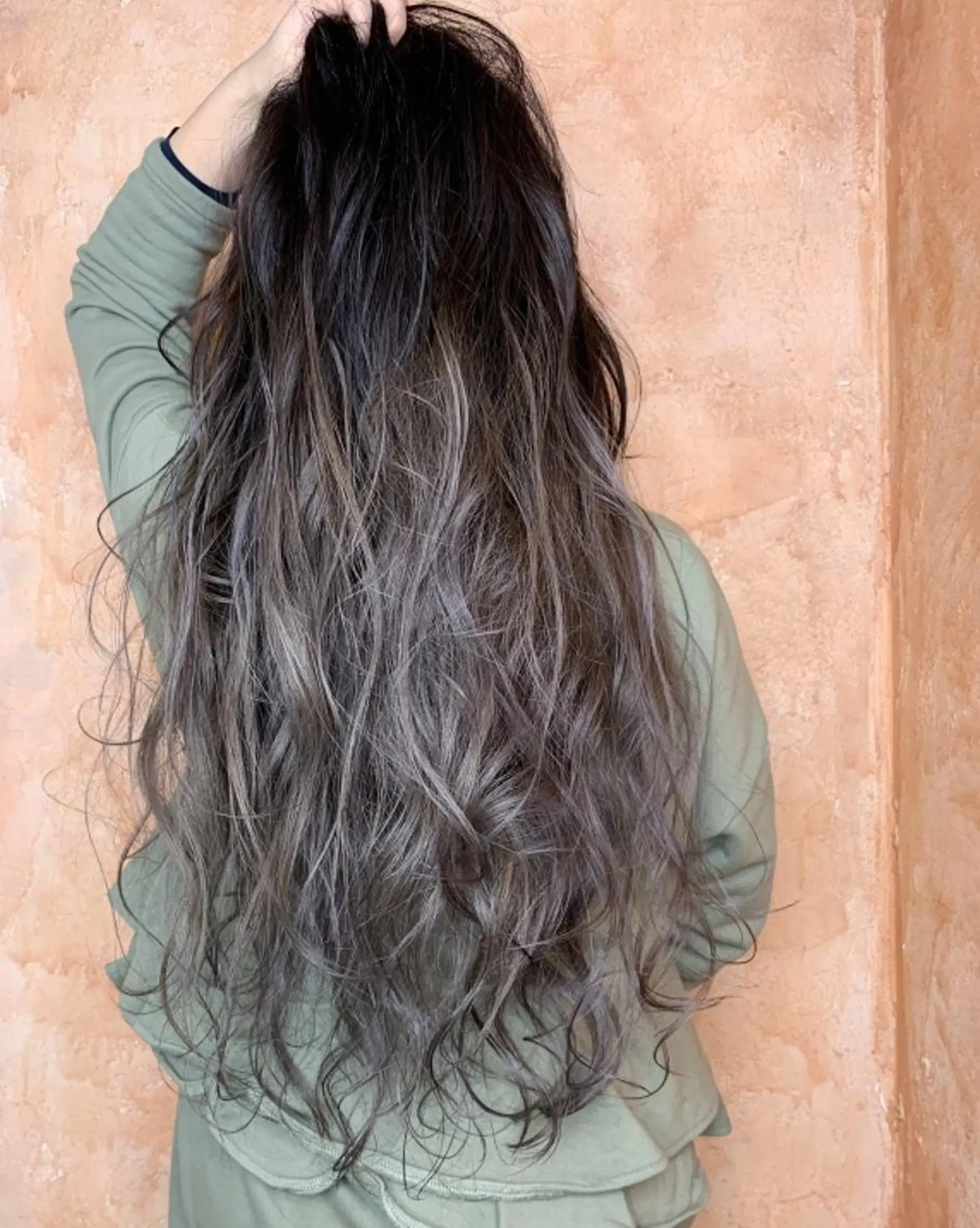 ロング カラー アッシュ アッシュブラウン ベージュカラー 黒髪 ブラウンカラー カット ヘアカラー トリートメント N° aria 三軒茶屋のその他イメージ